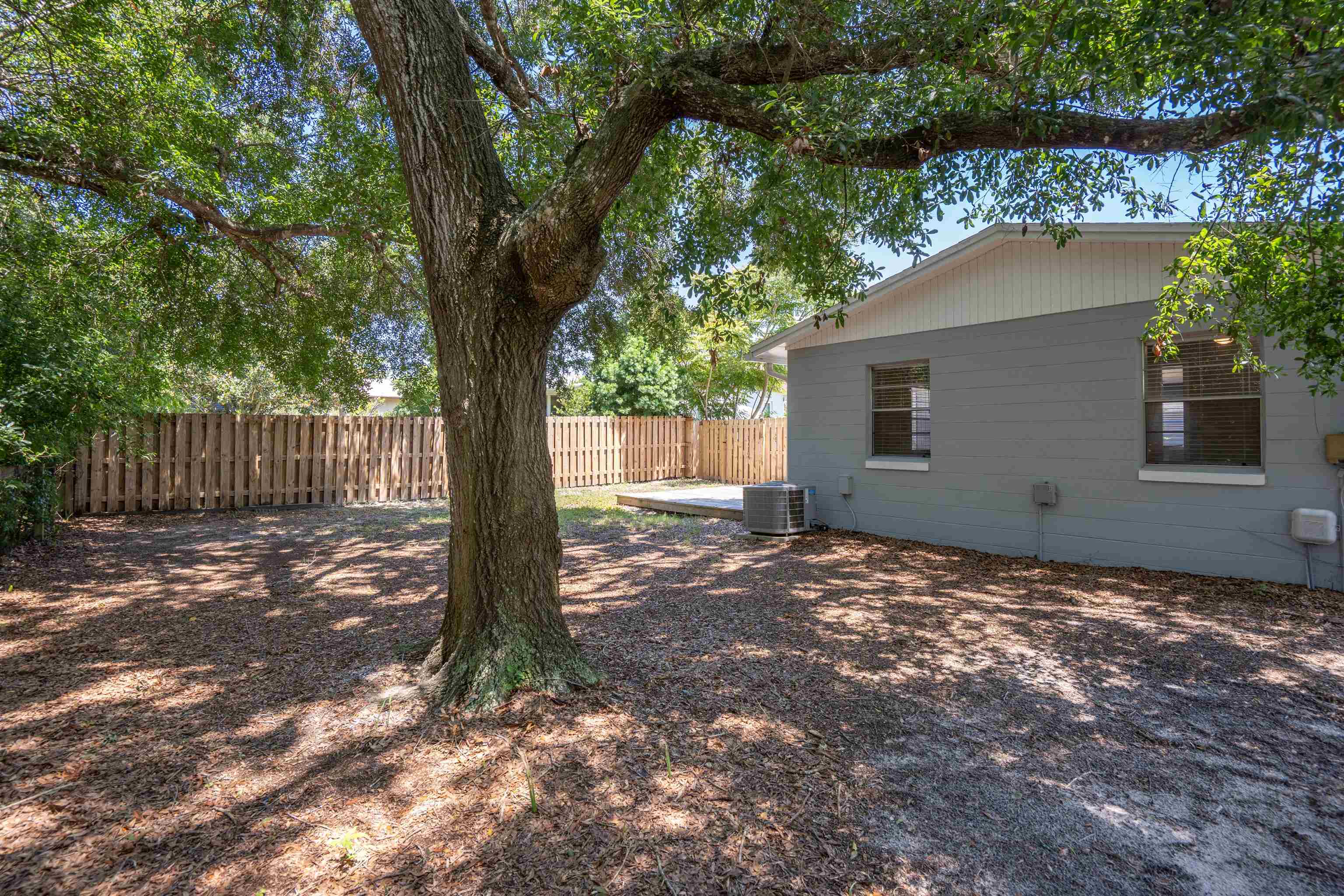 258 Costado St