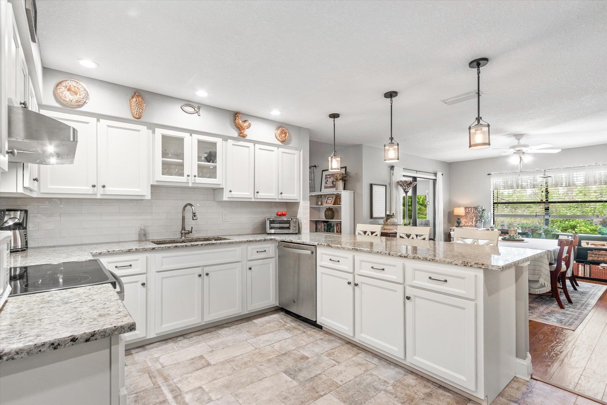 525 Domenico Cir
