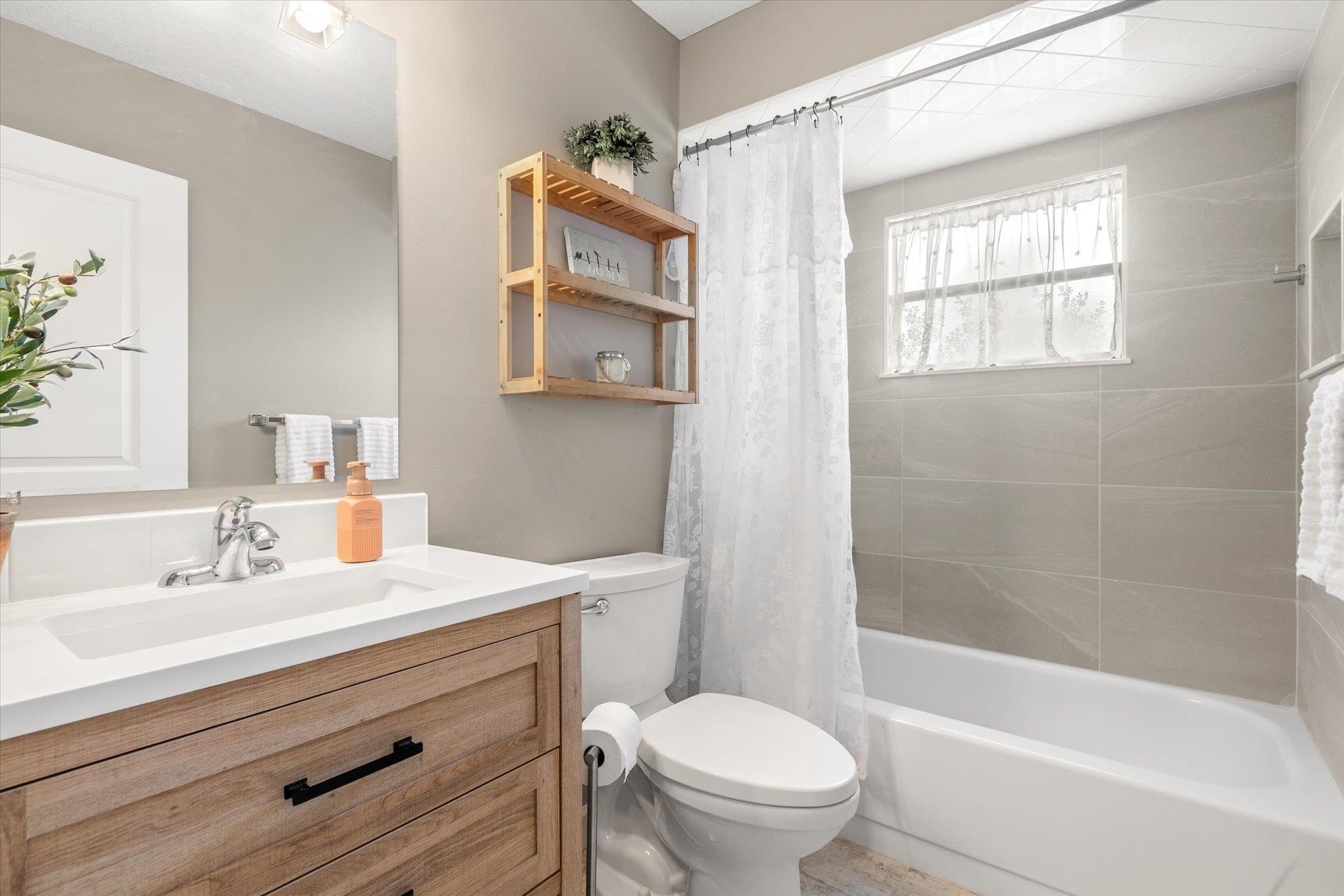 525 Domenico Cir