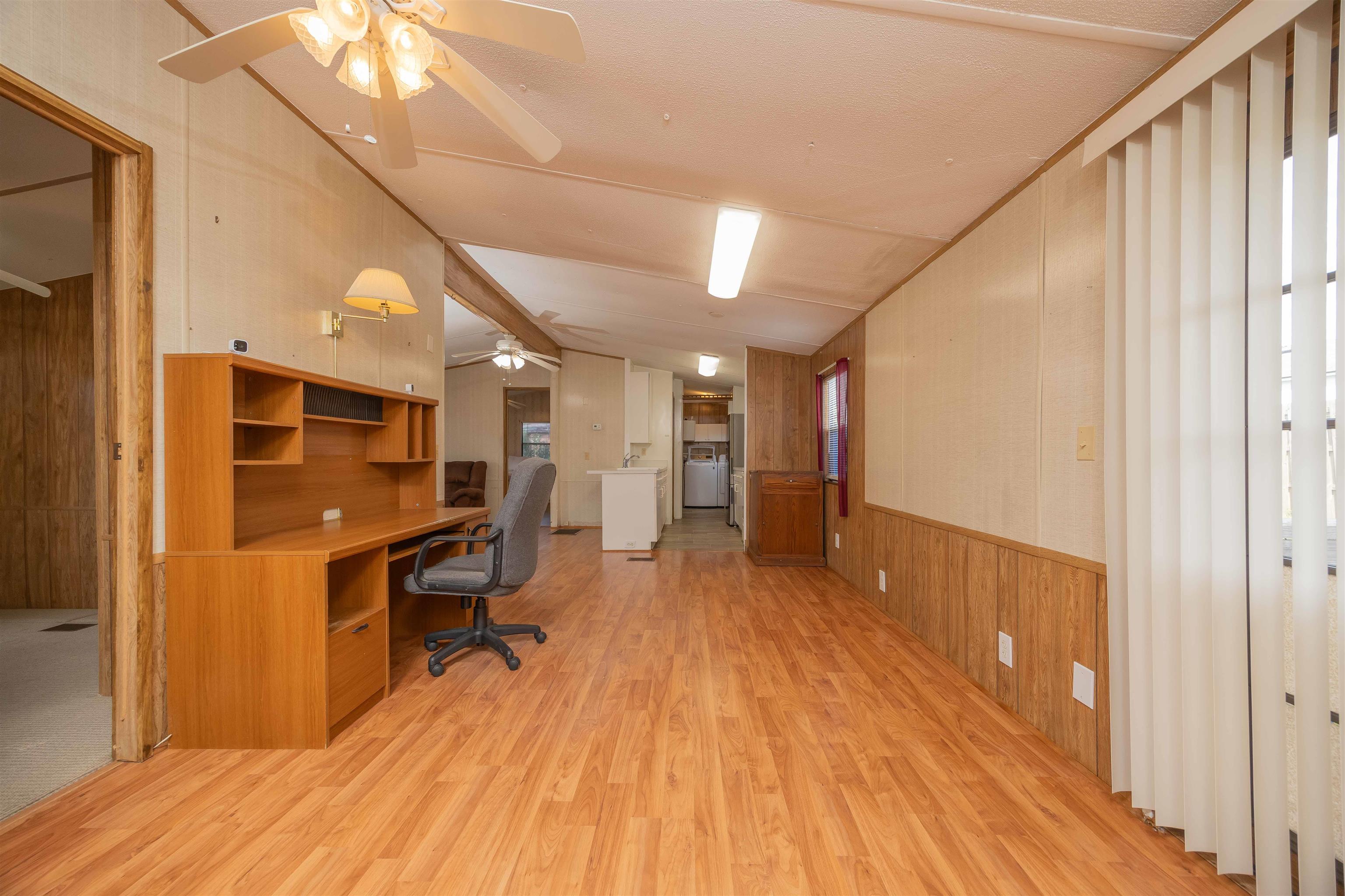 496 Ravenswood Dr.