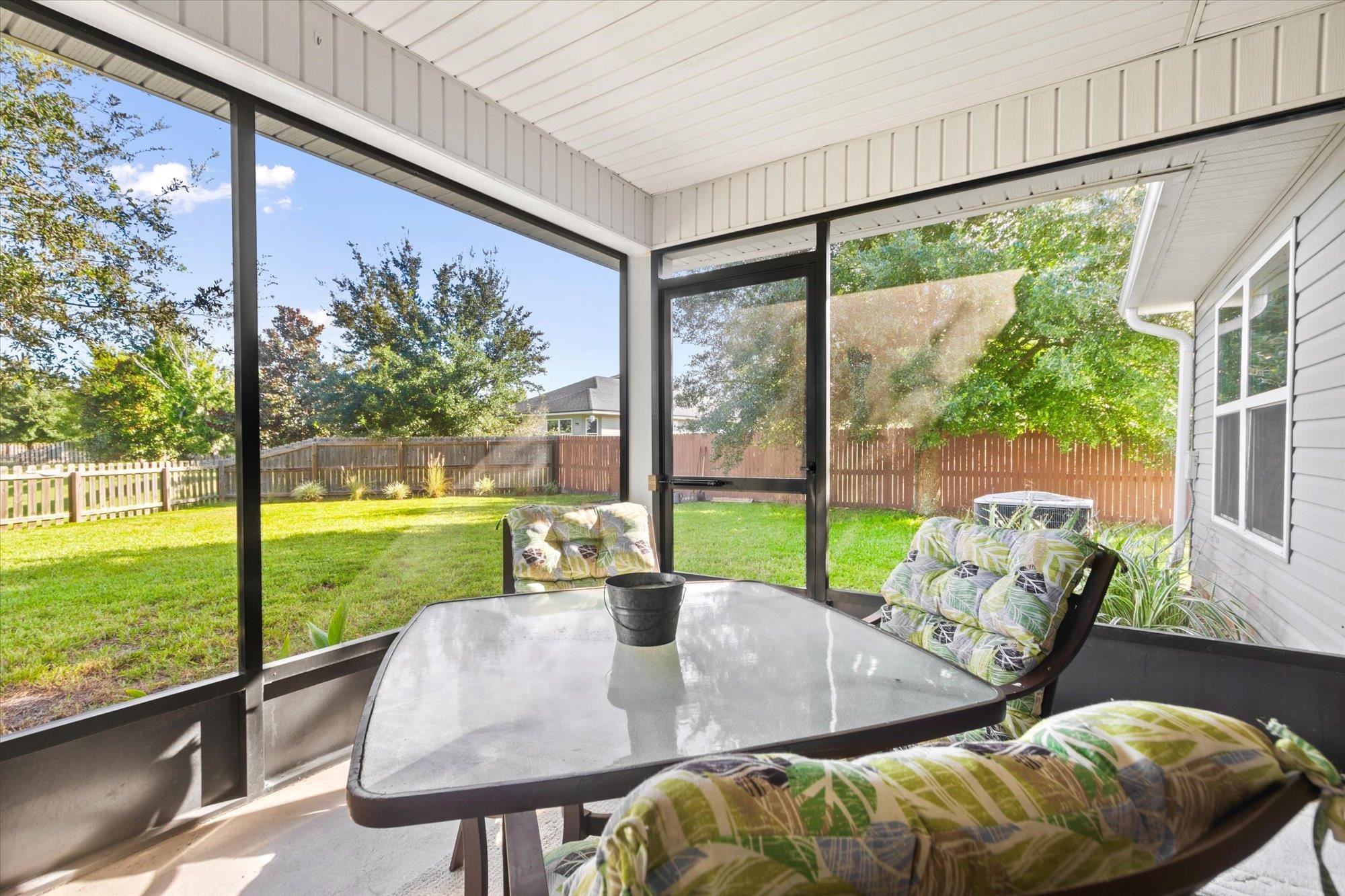 249 Bridgeport Ln