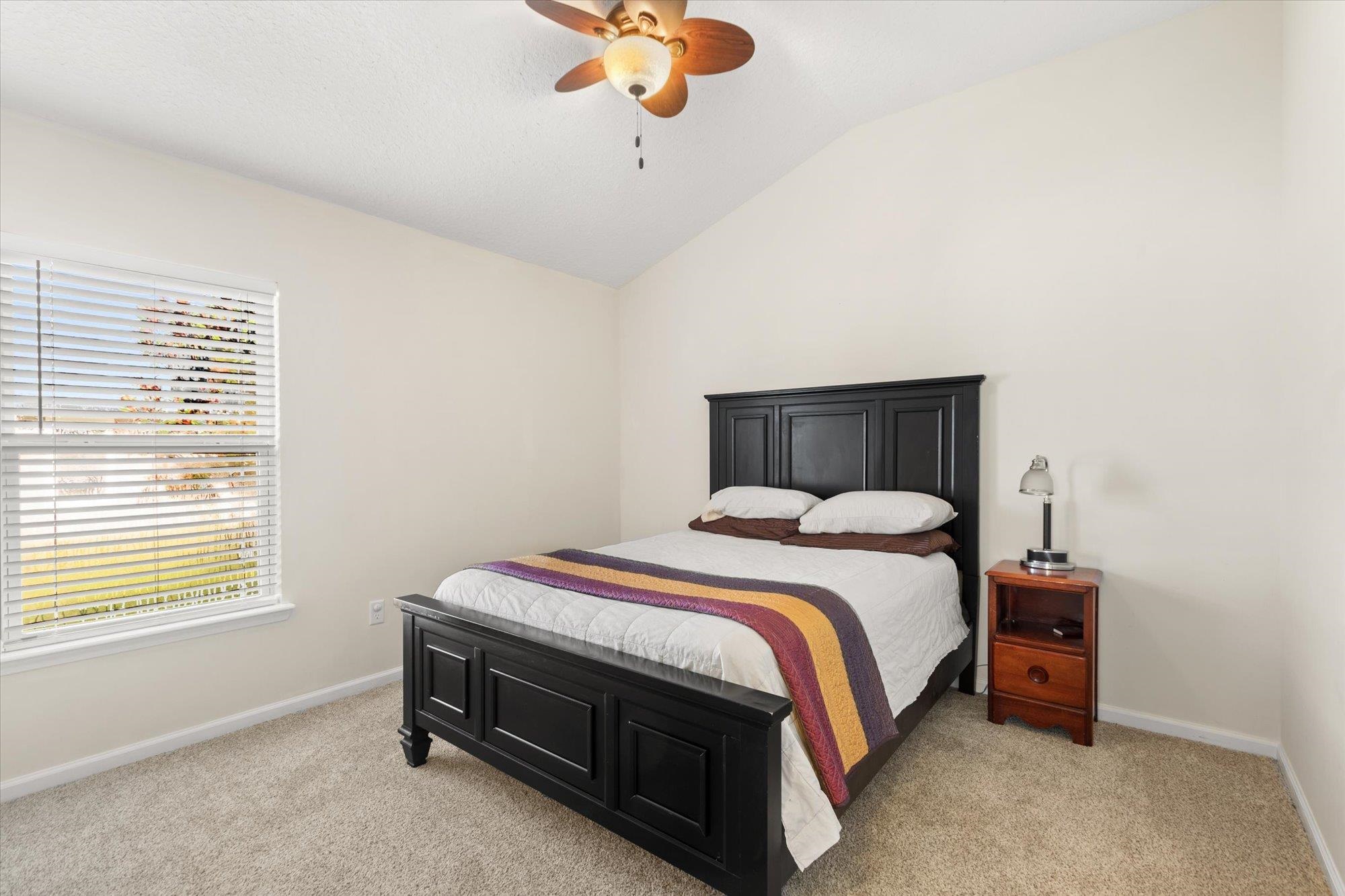 249 Bridgeport Ln