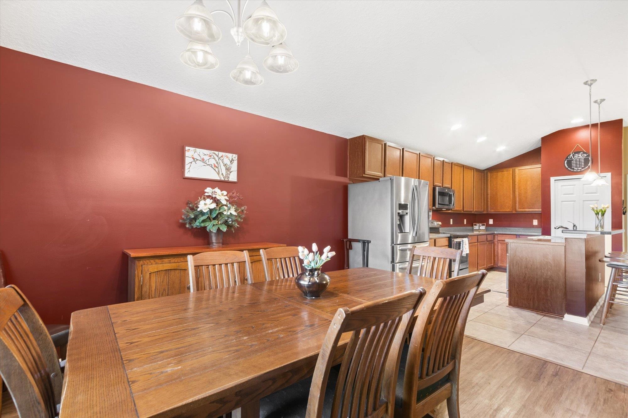 249 Bridgeport Ln