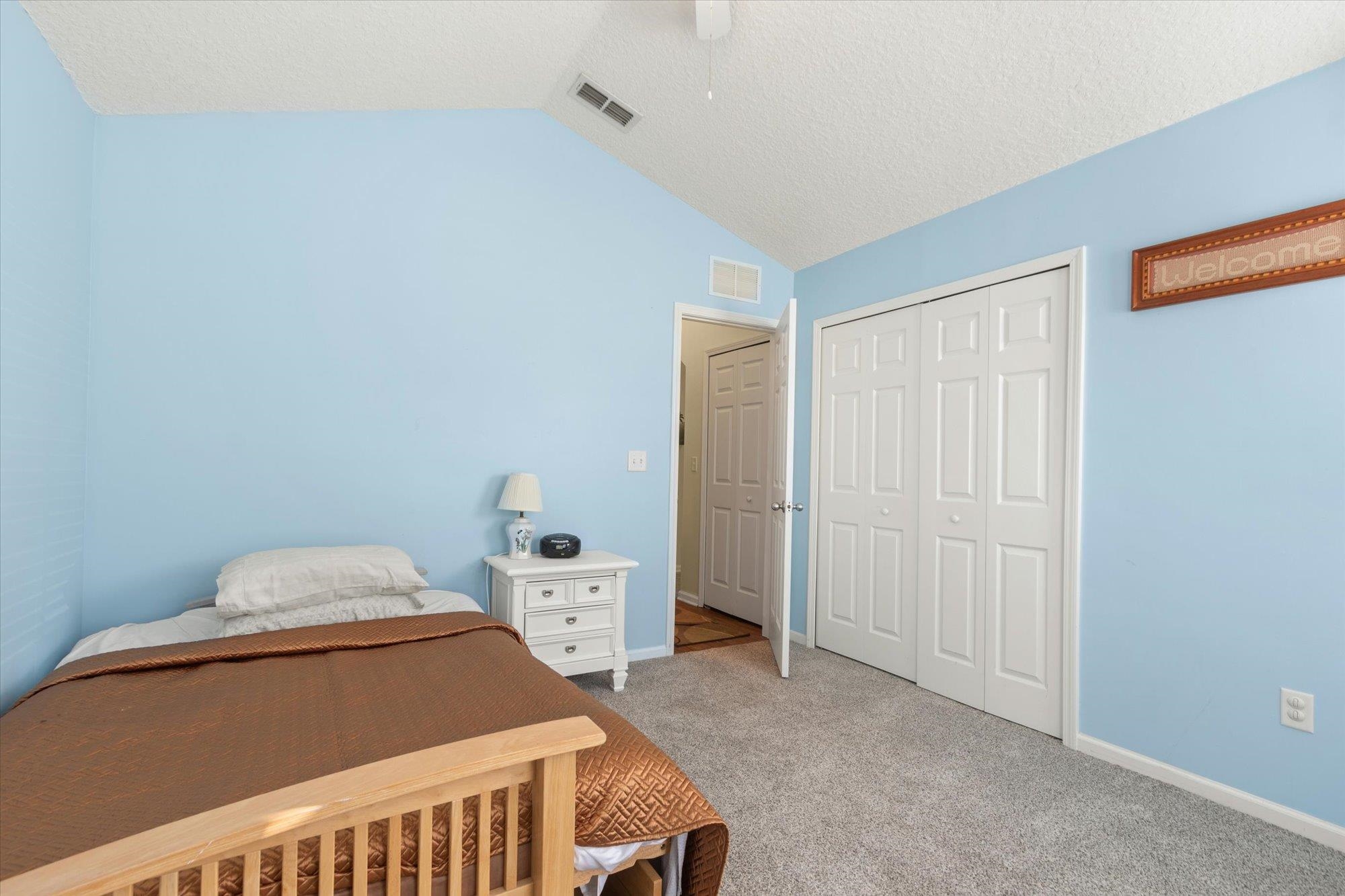 249 Bridgeport Ln