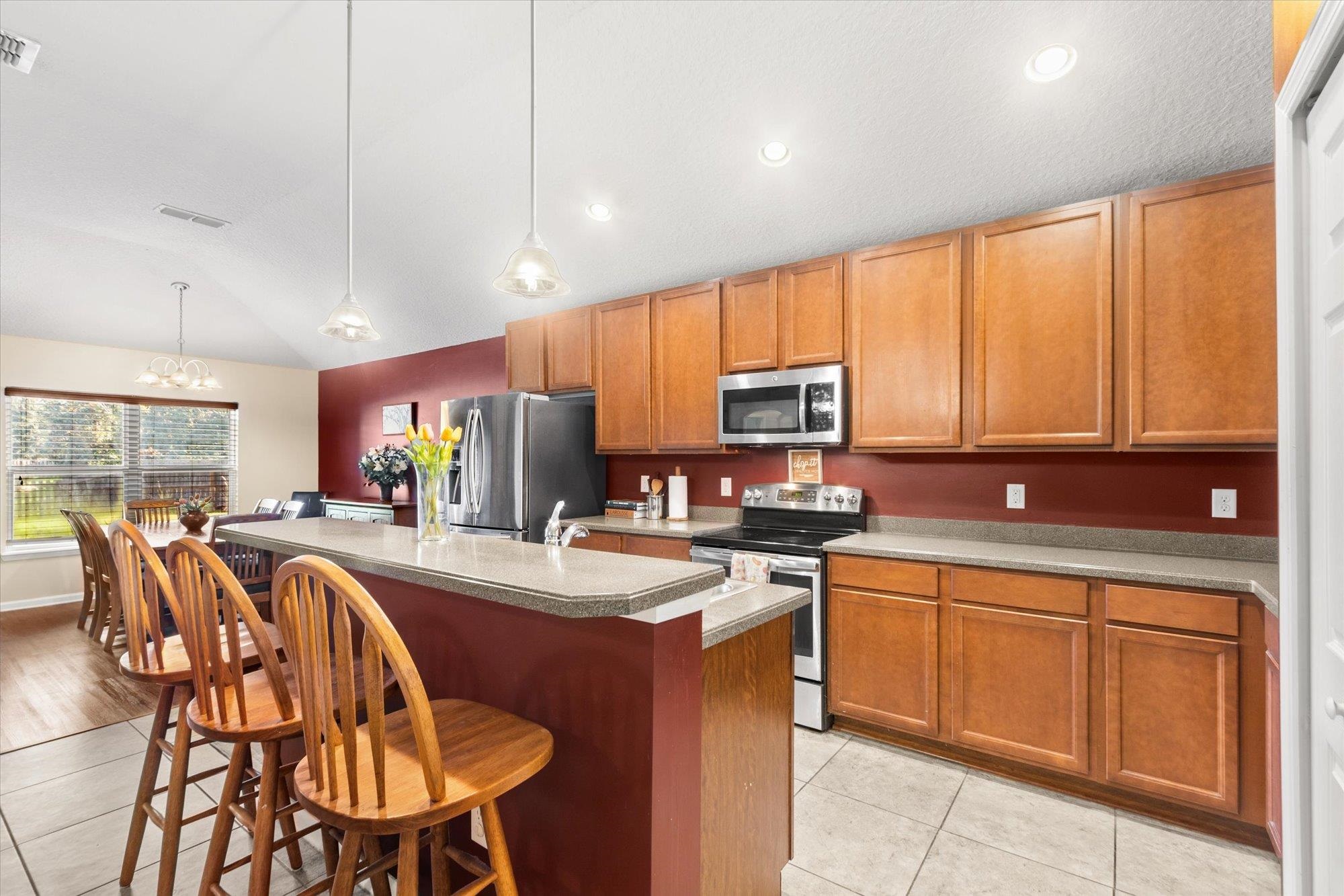 249 Bridgeport Ln