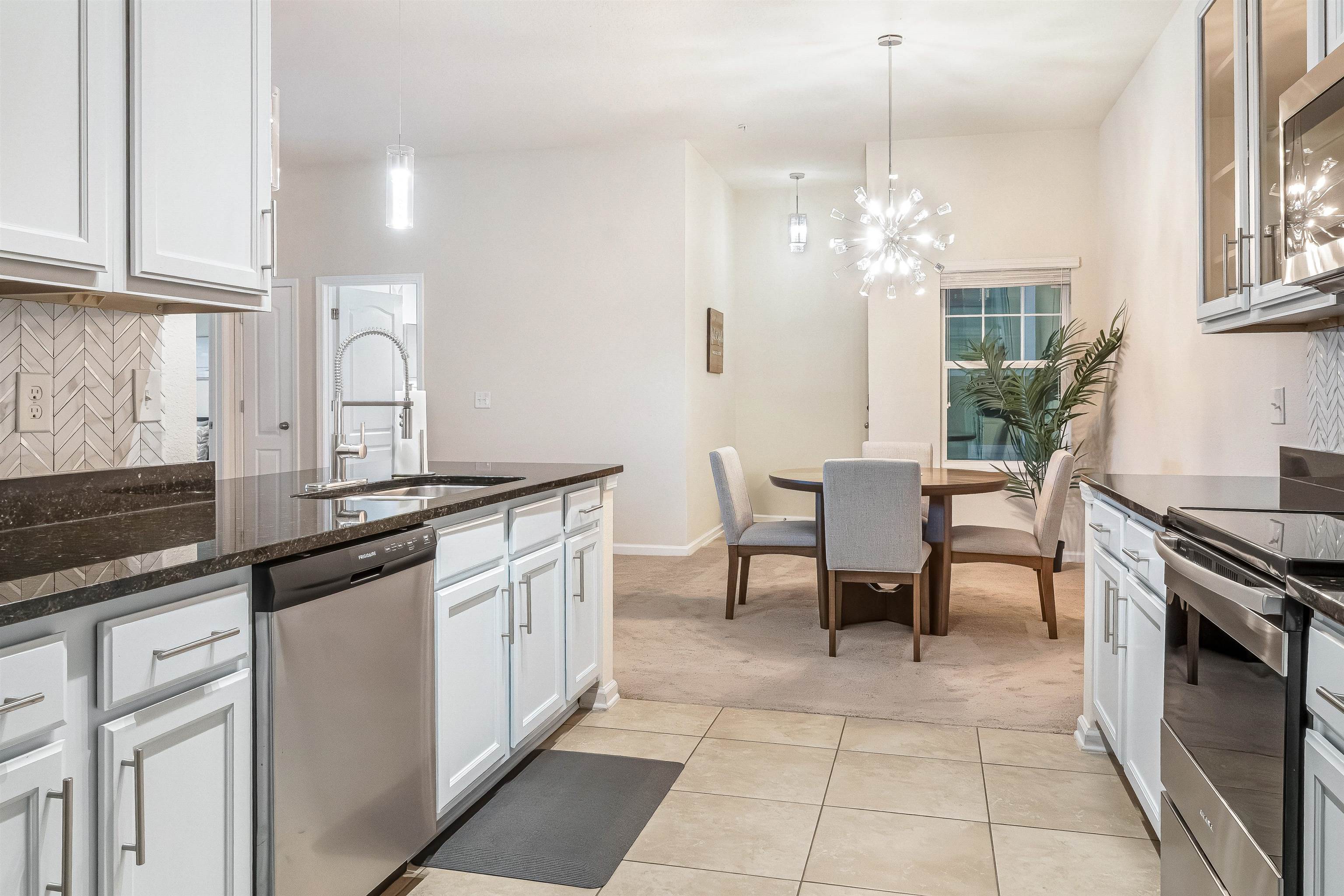 1818 Golden Lake Loop