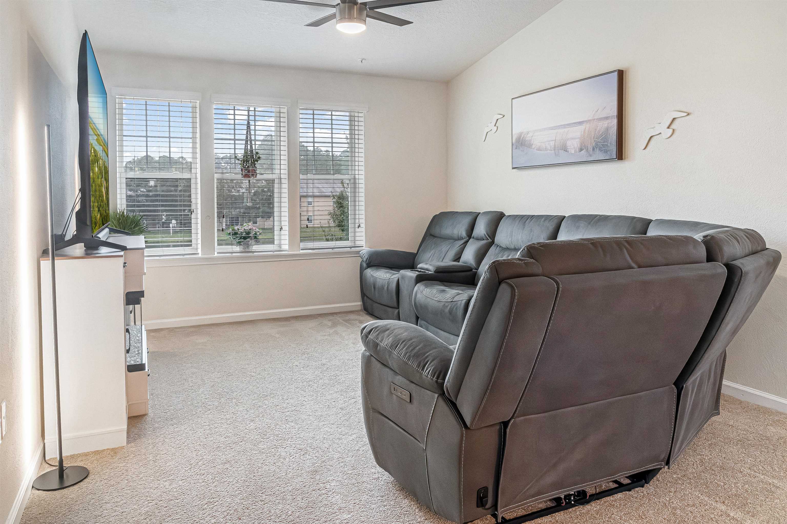 1818 Golden Lake Loop