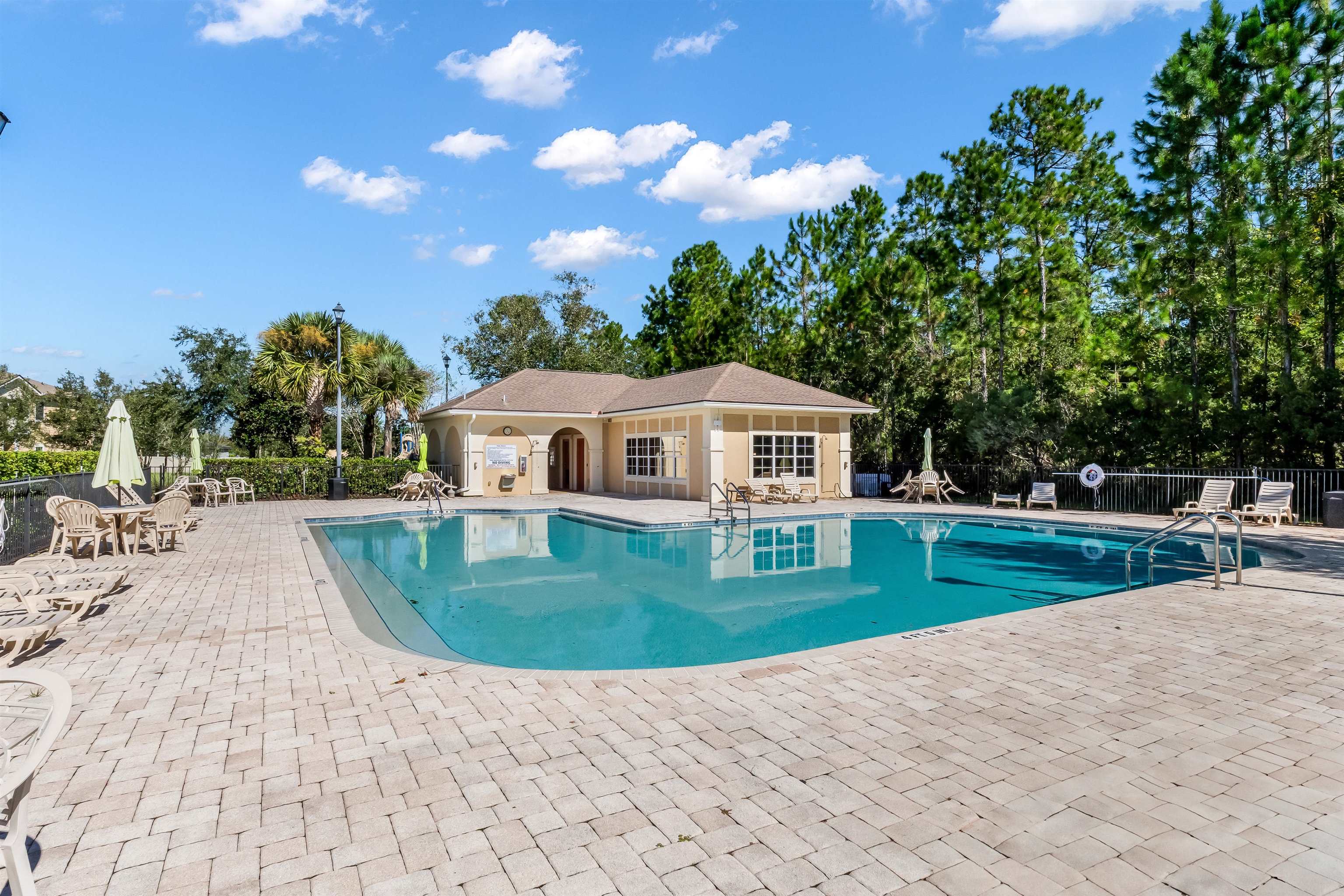1818 Golden Lake Loop