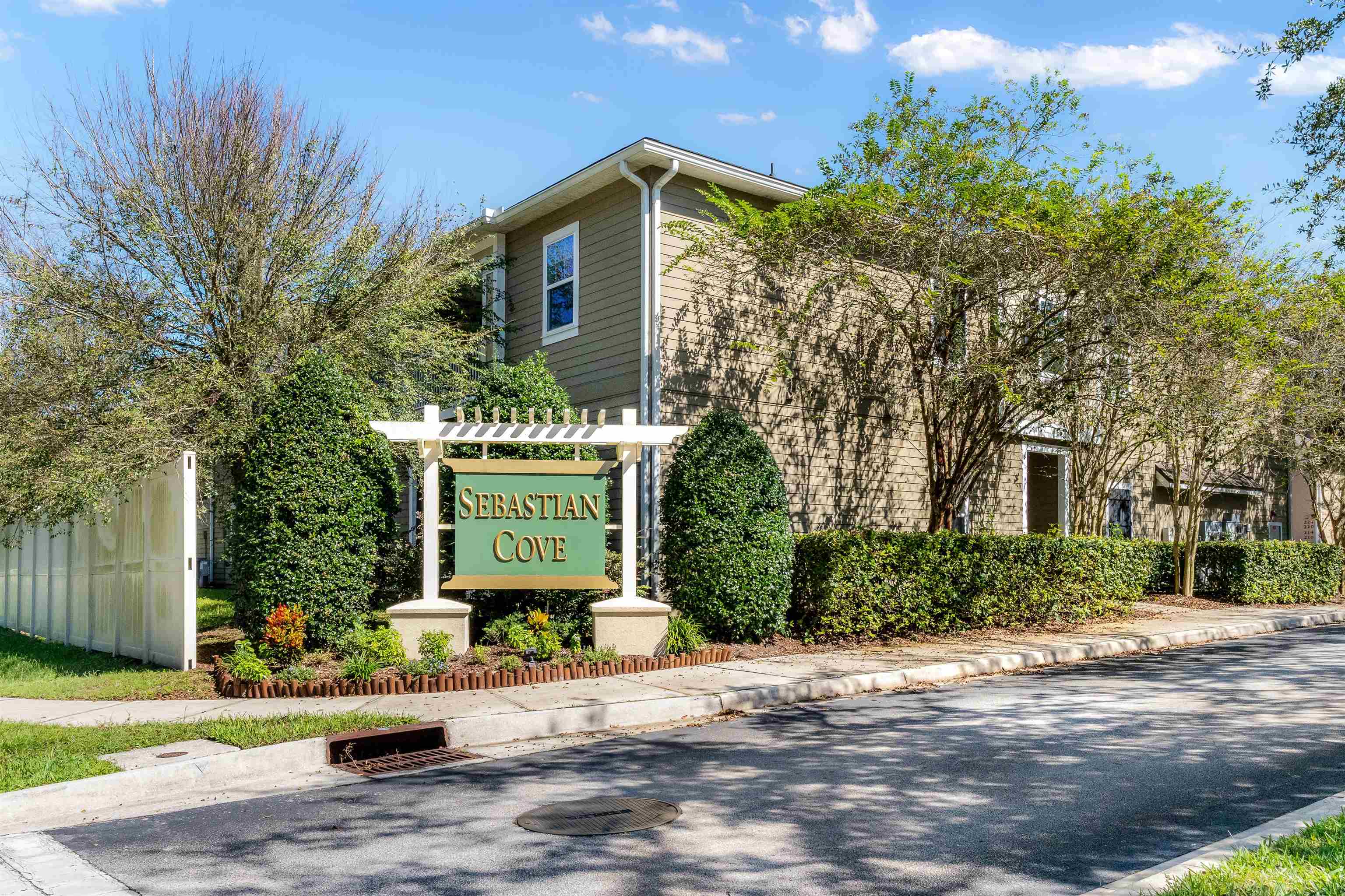 1818 Golden Lake Loop