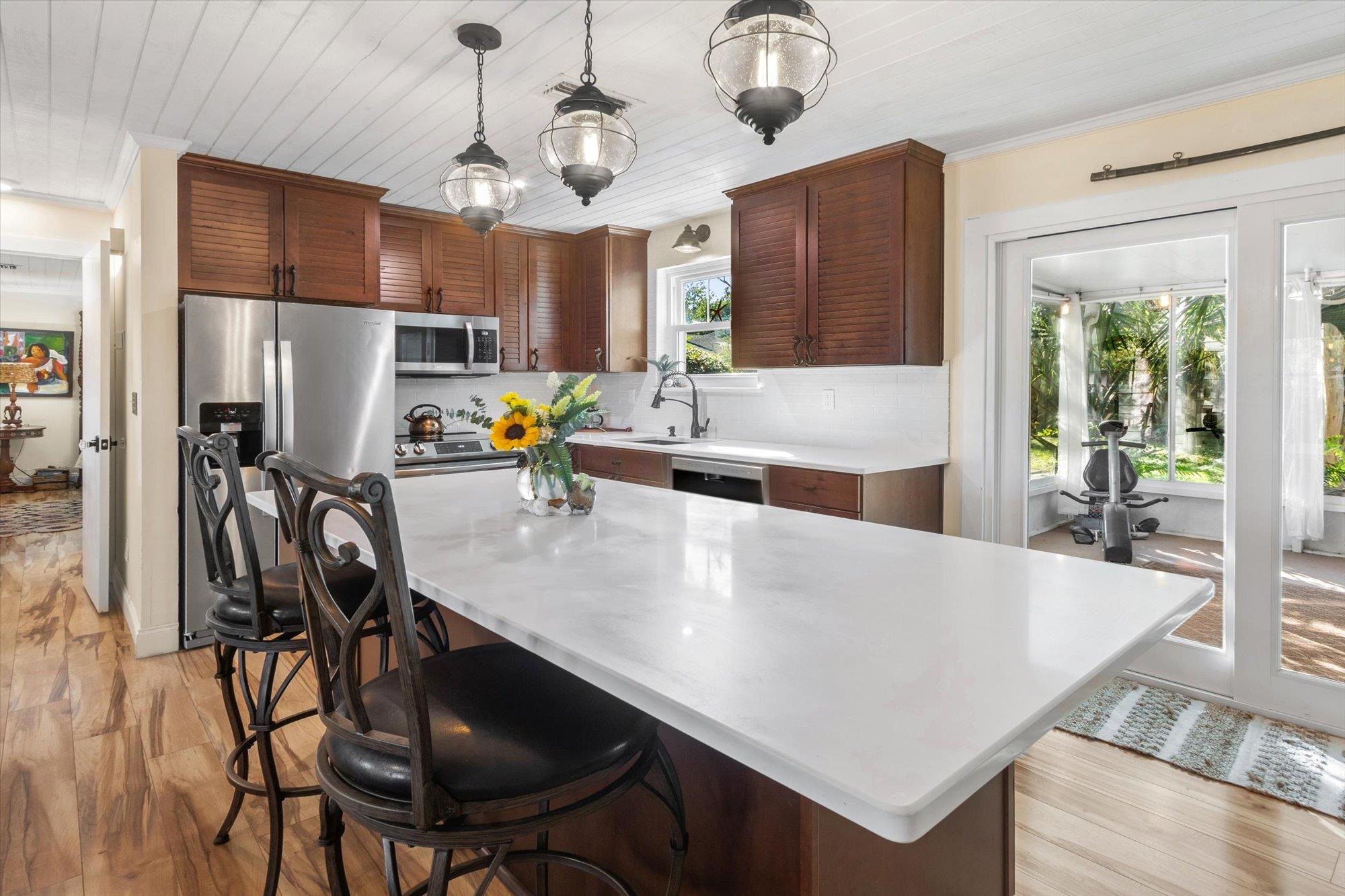 120 Swallow Rd