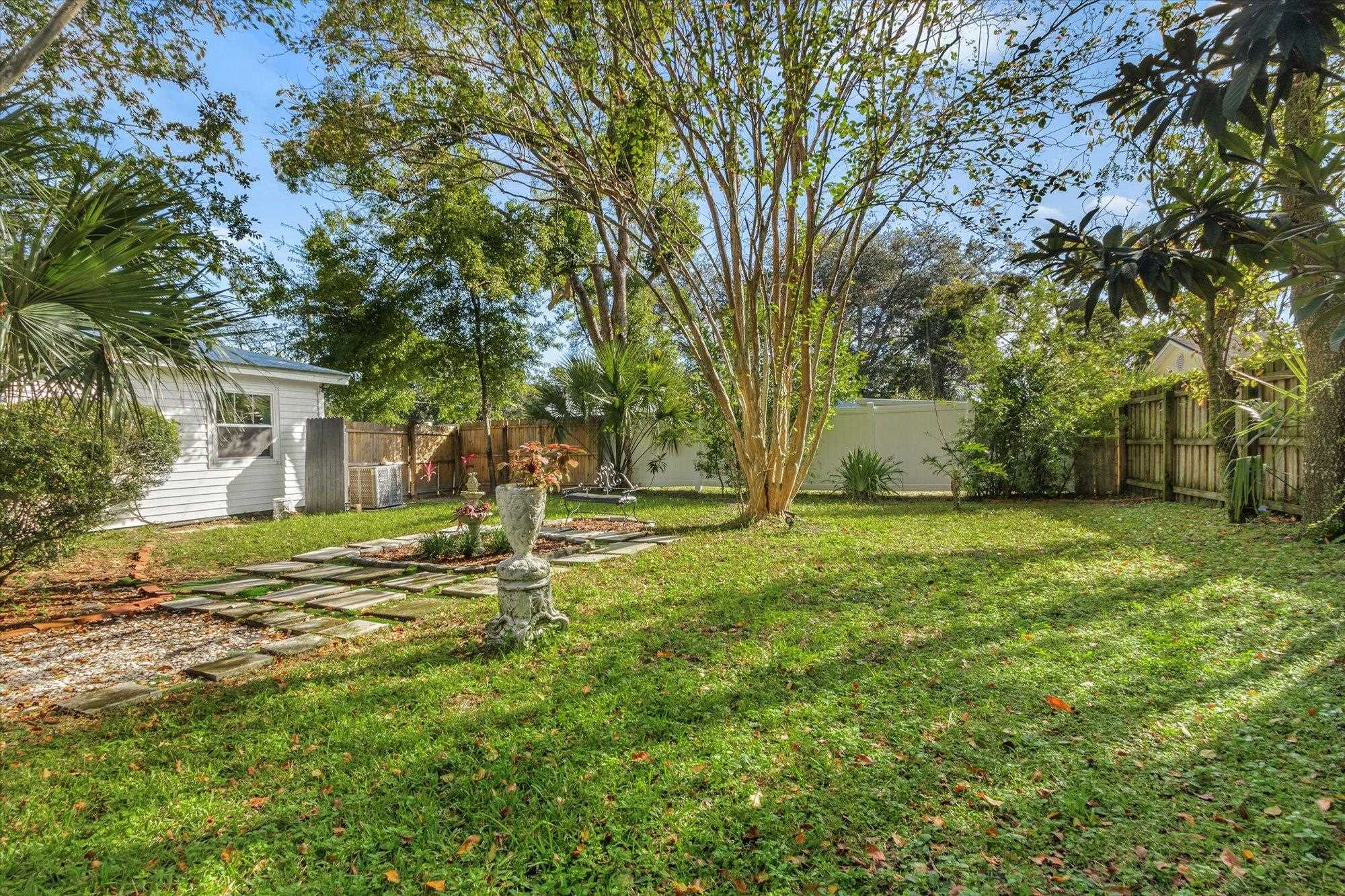 120 Swallow Rd