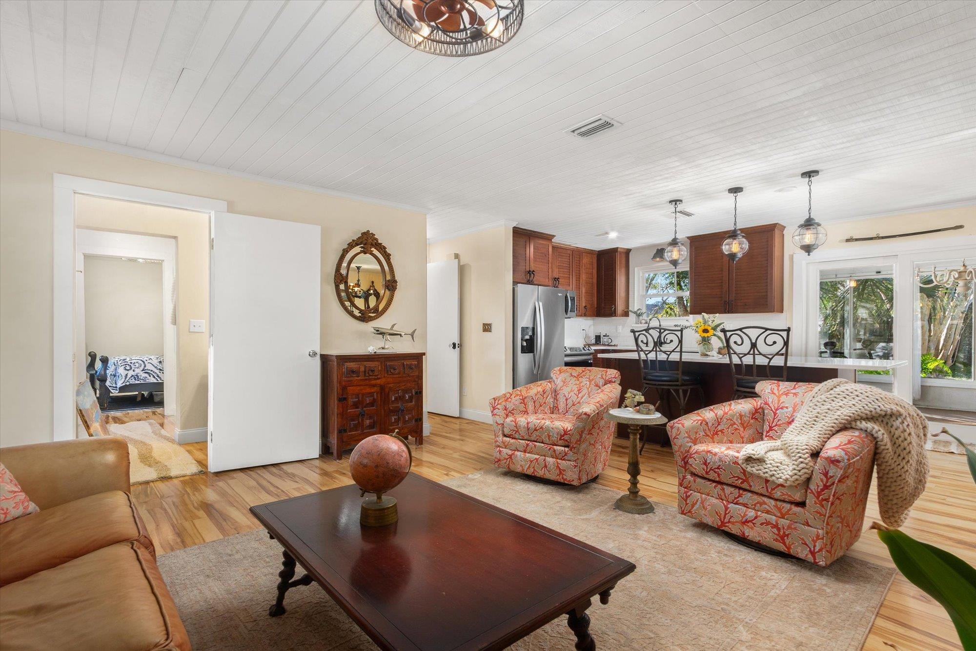 120 Swallow Rd