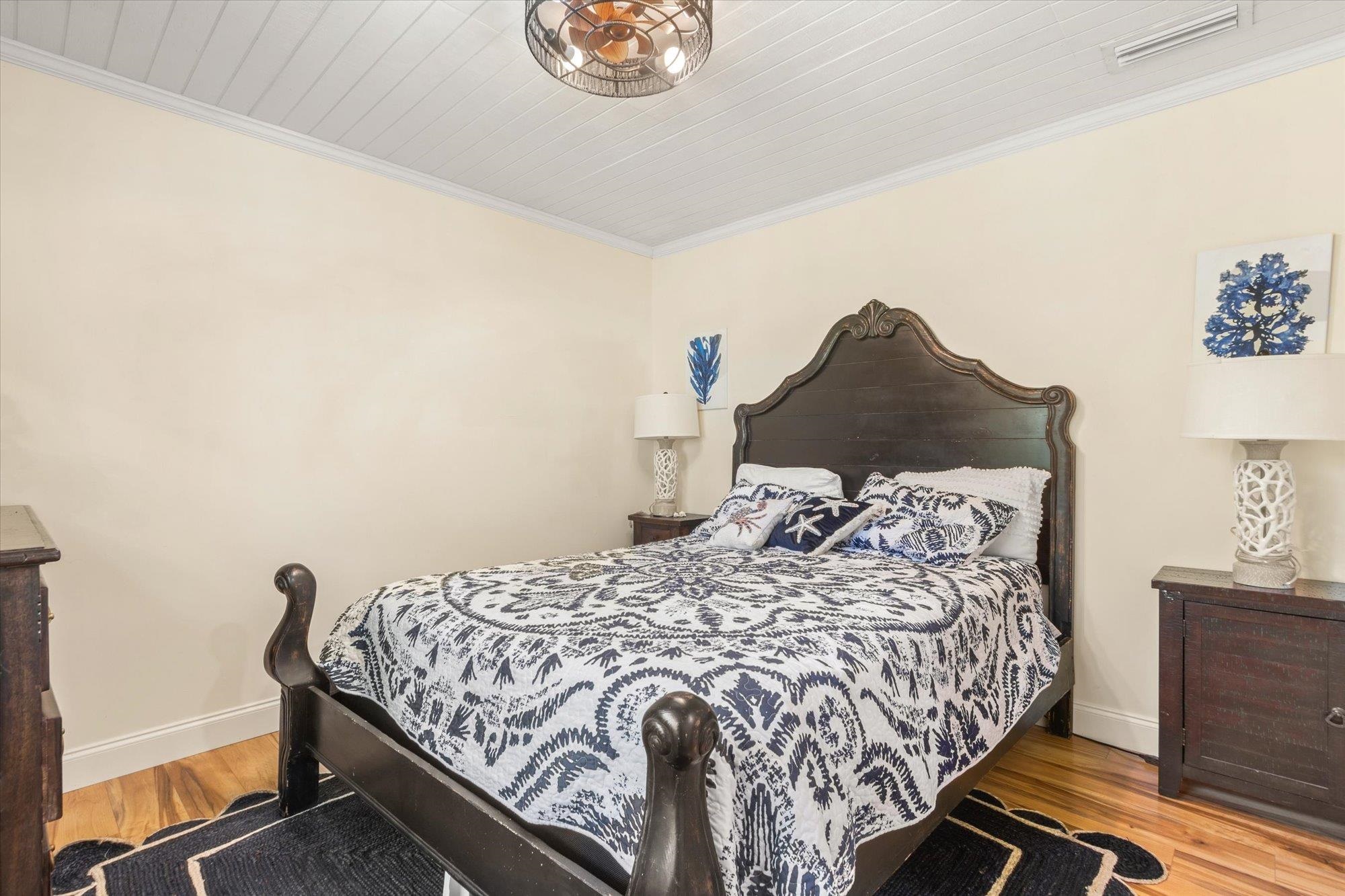 120 Swallow Rd