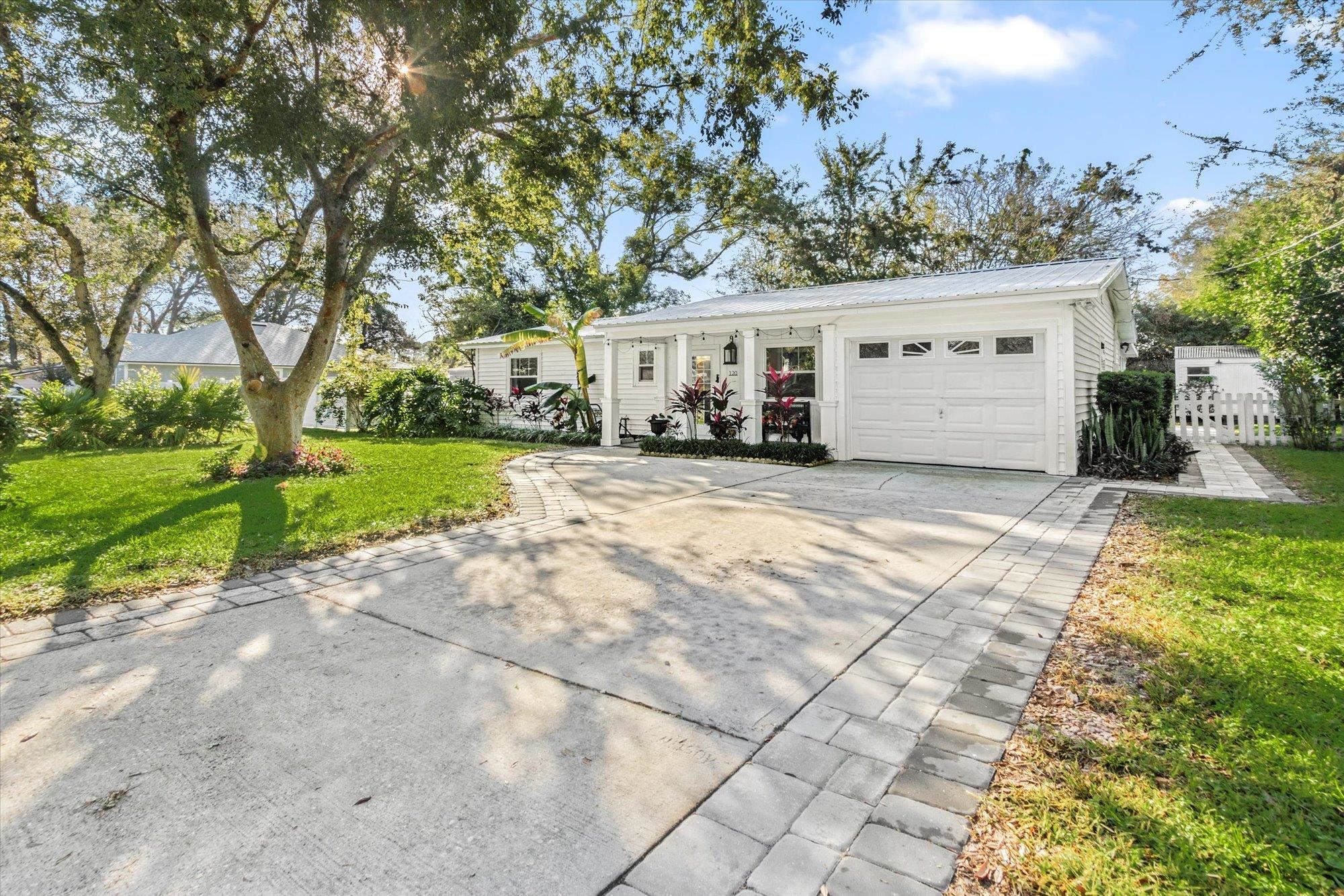 120 Swallow Rd