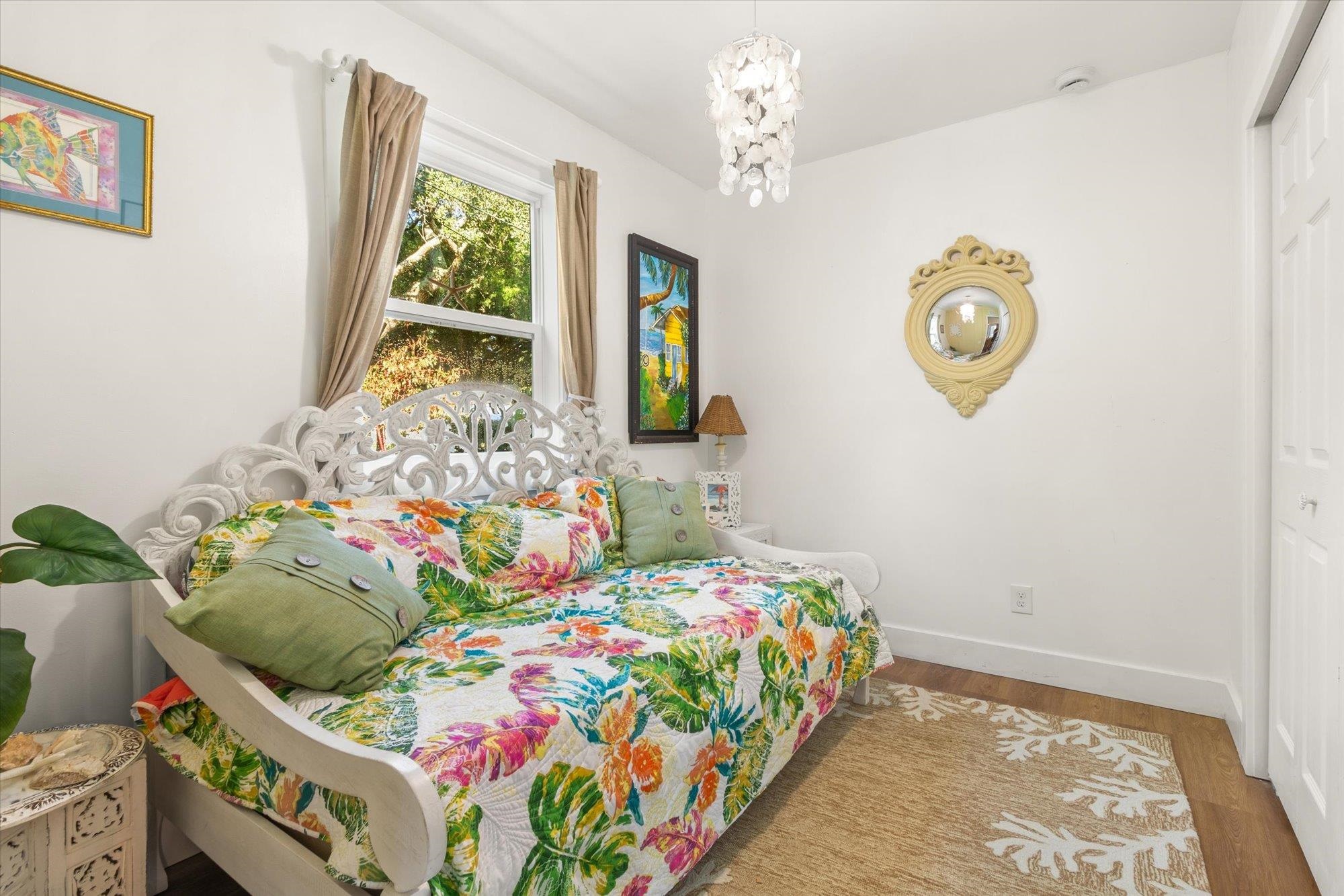 120 Swallow Rd