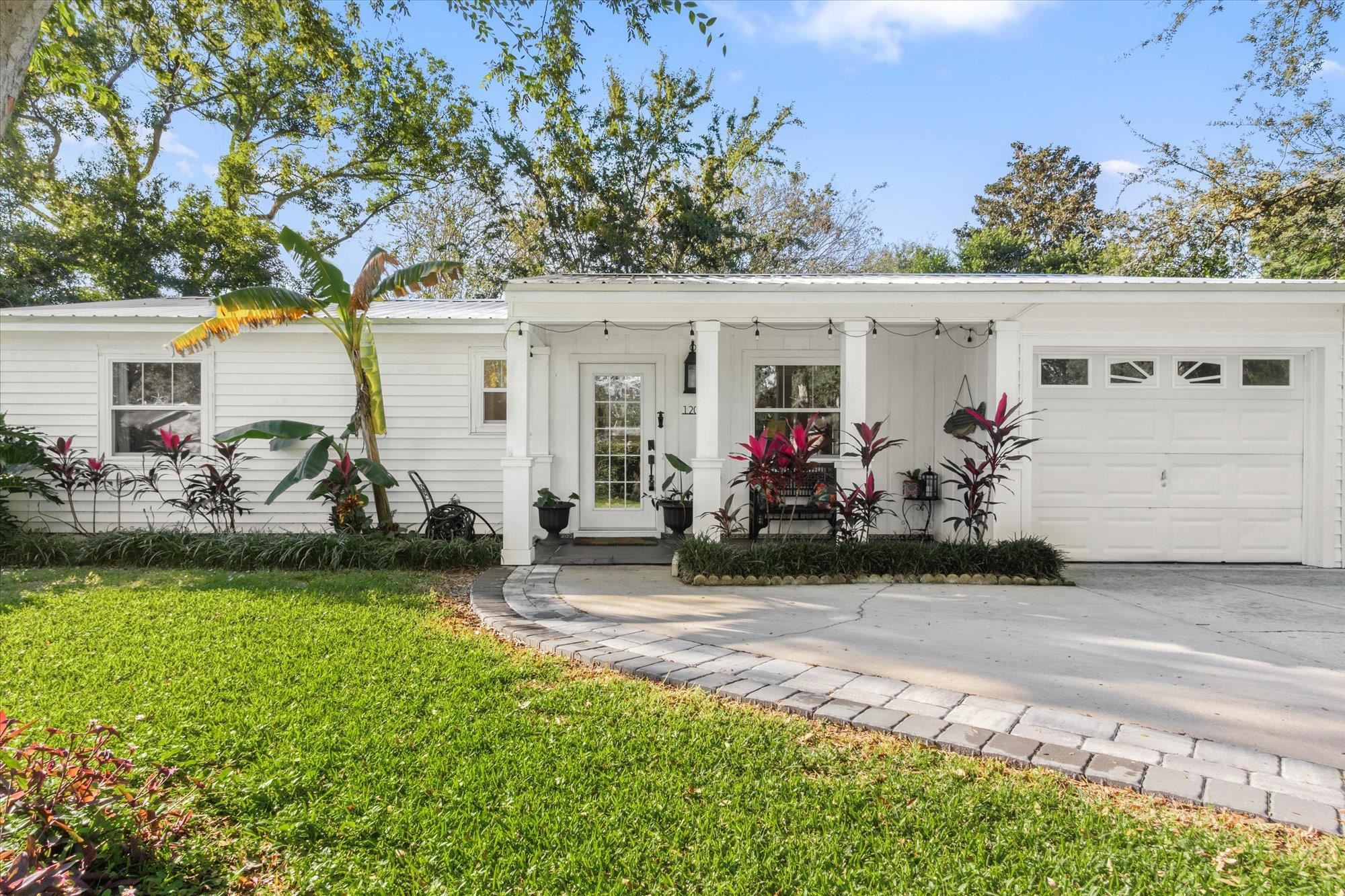120 Swallow Rd