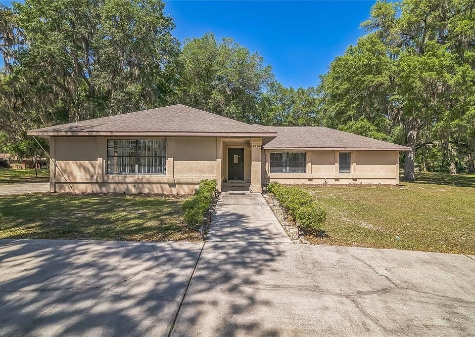 2420 Northeast 65th Terrace