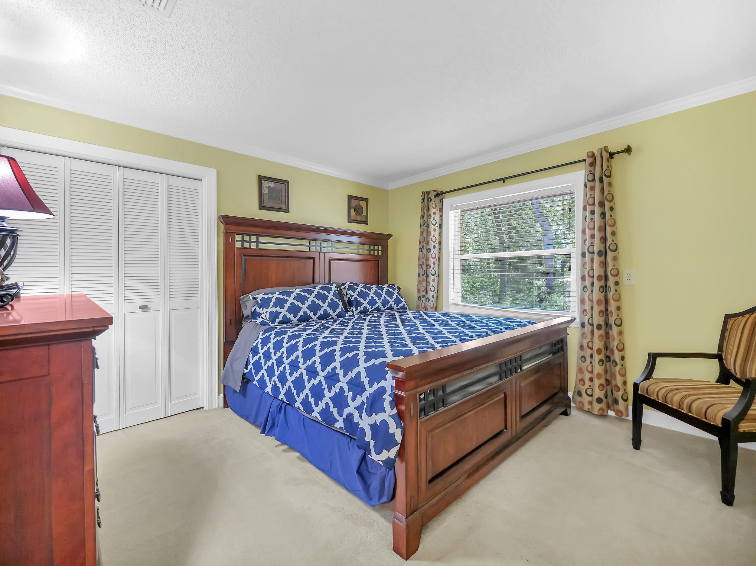 1043 Winterhawk Dr