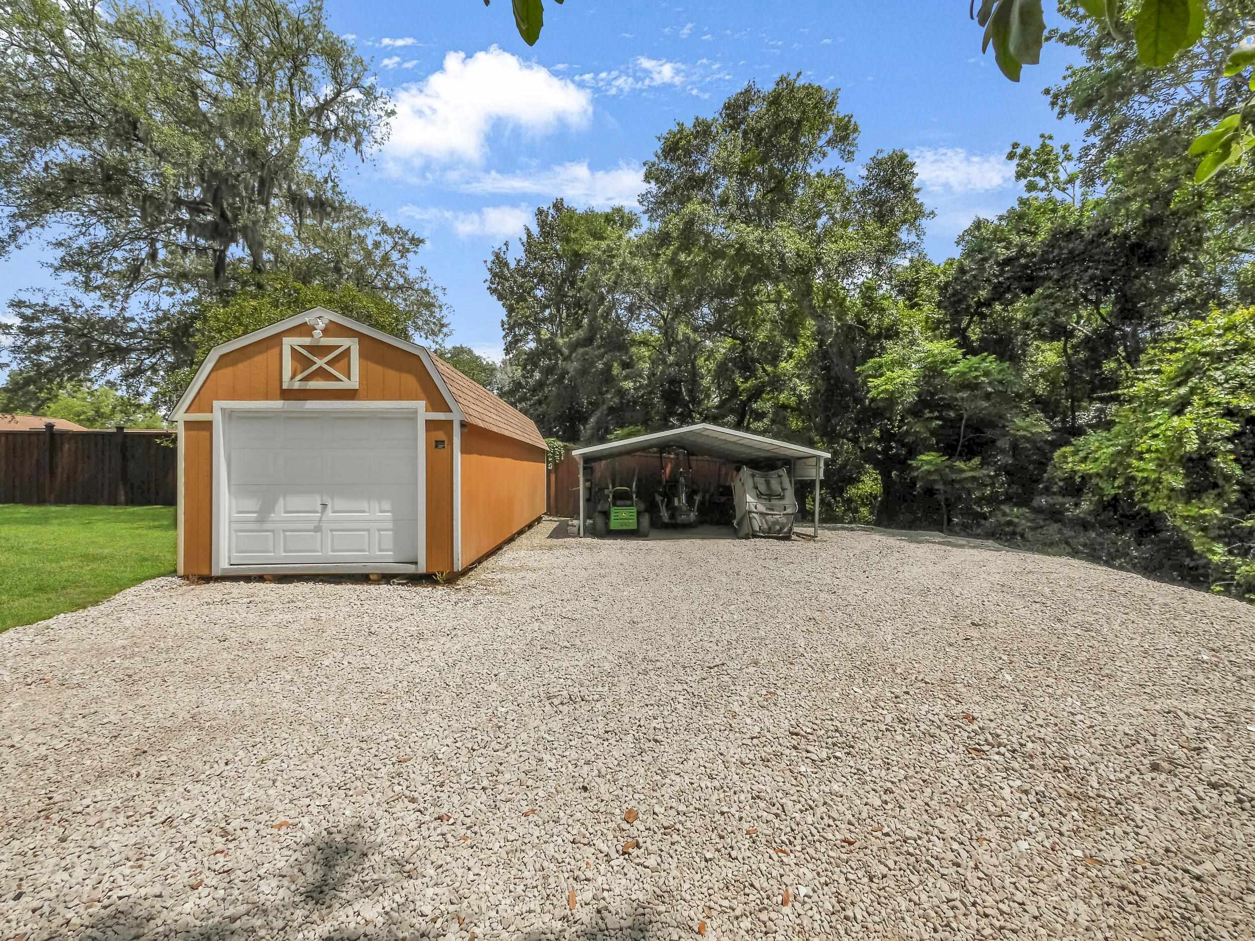 1043 Winterhawk Dr