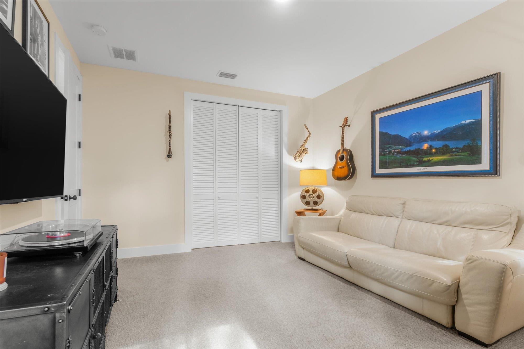 29318 Grandview Manor