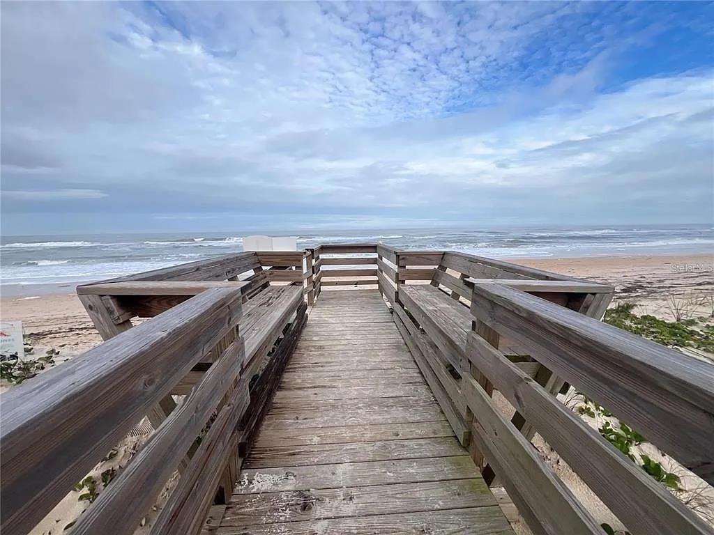 5 Rollins Dunes Dr