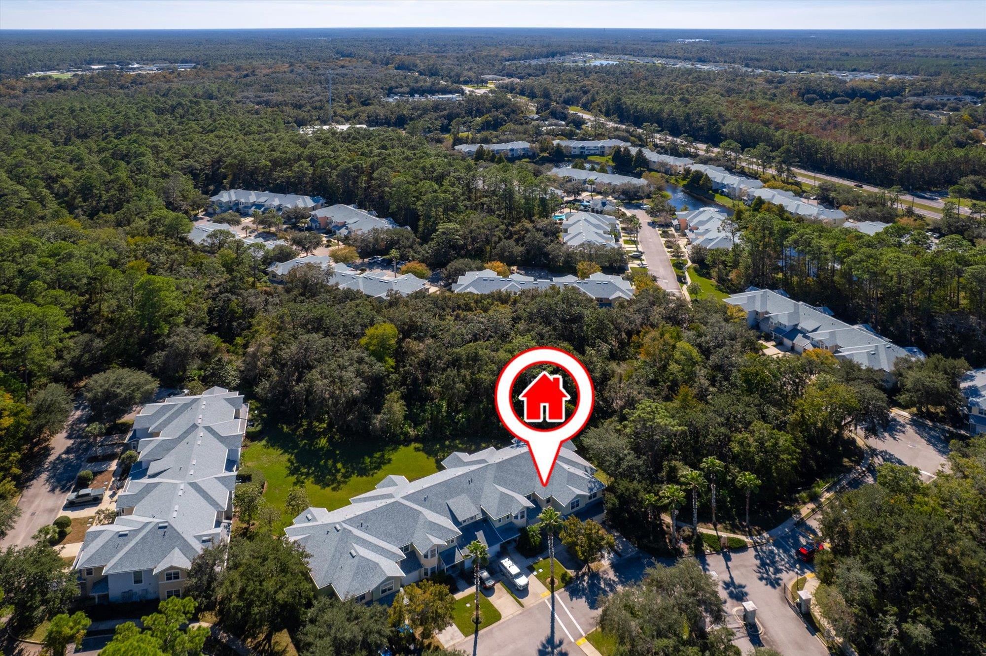 105 E Pine Hollow Trl Unit: 207