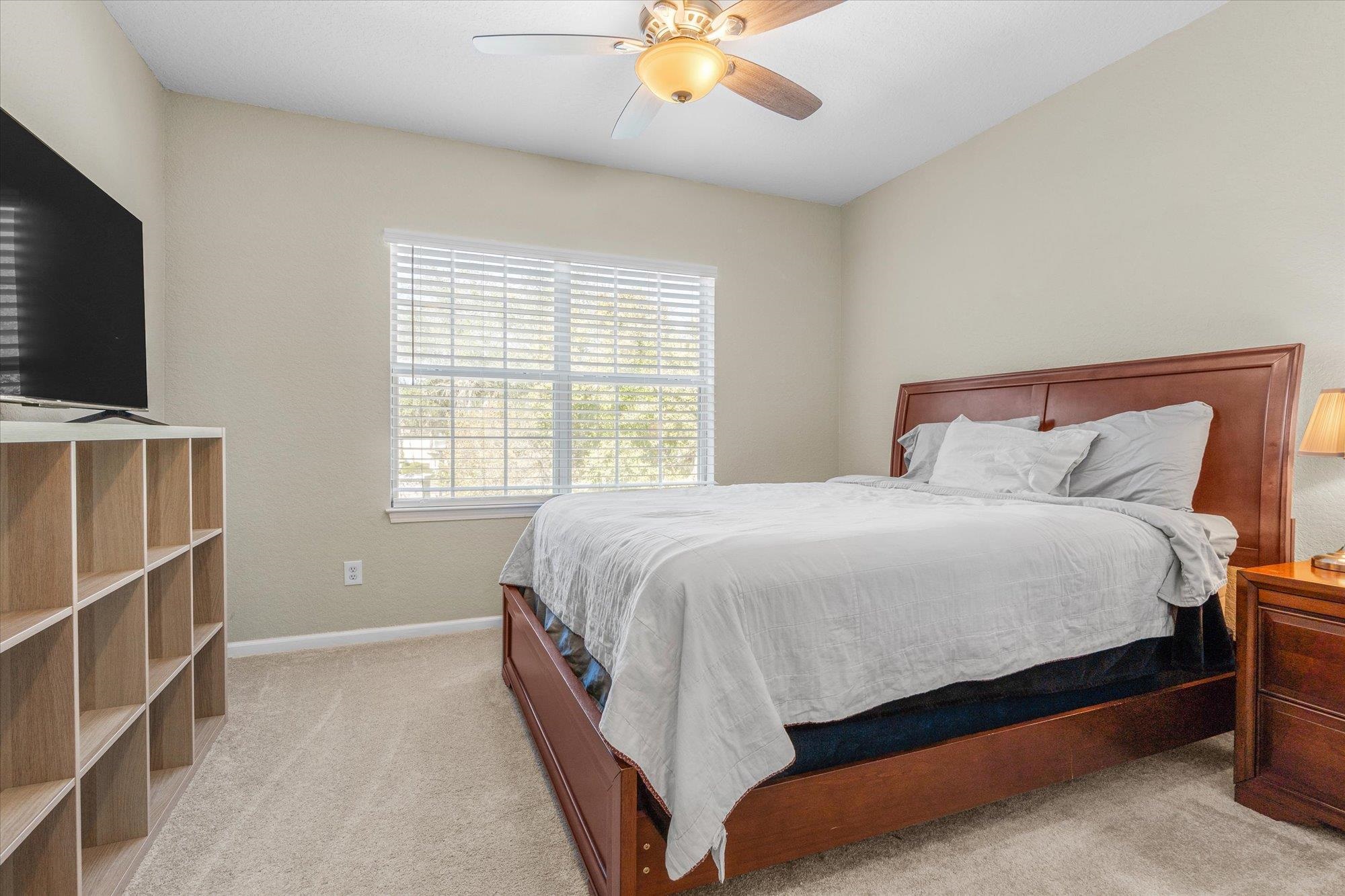105 E Pine Hollow Trl Unit: 207