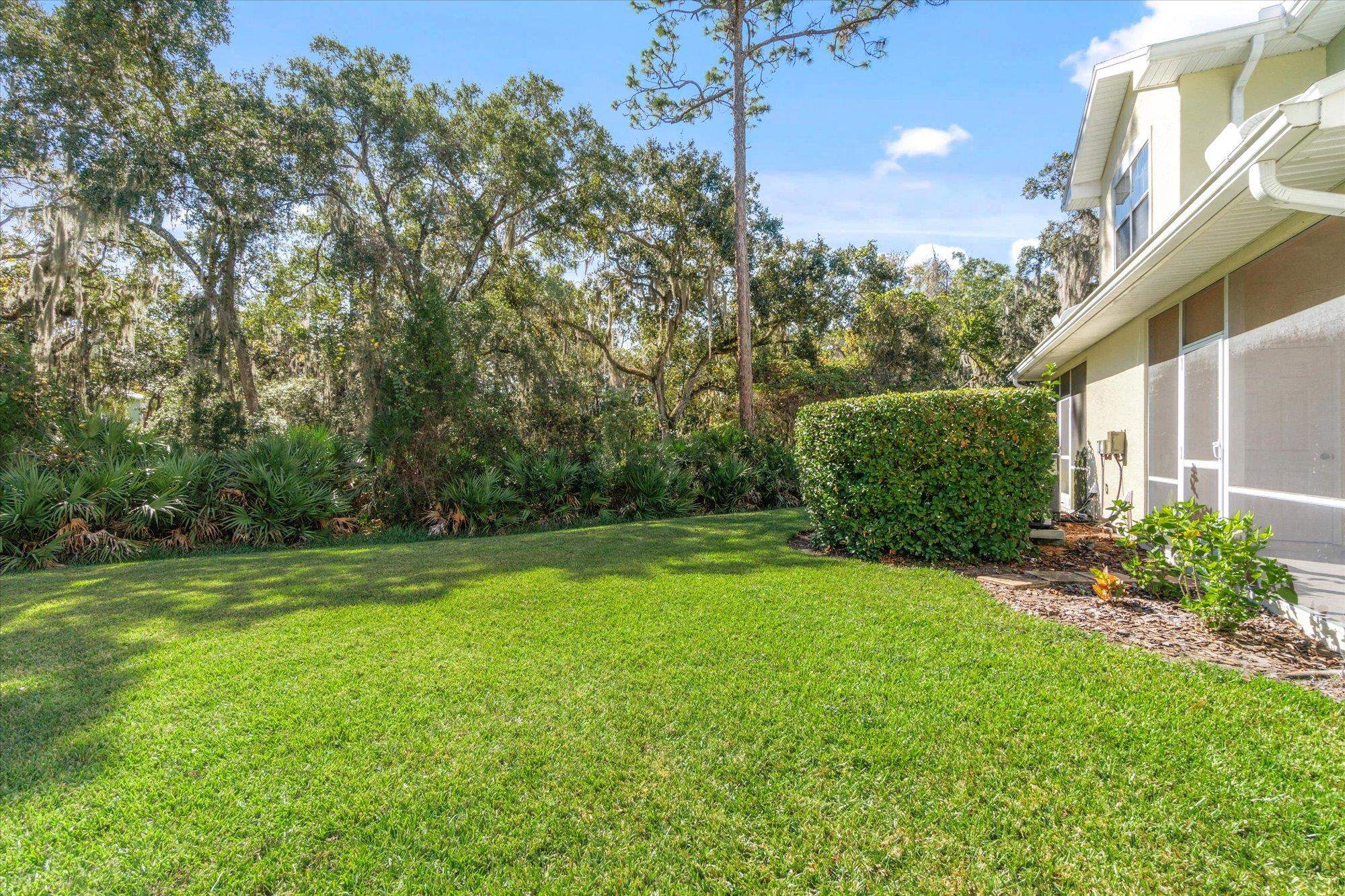 105 E Pine Hollow Trl Unit: 207