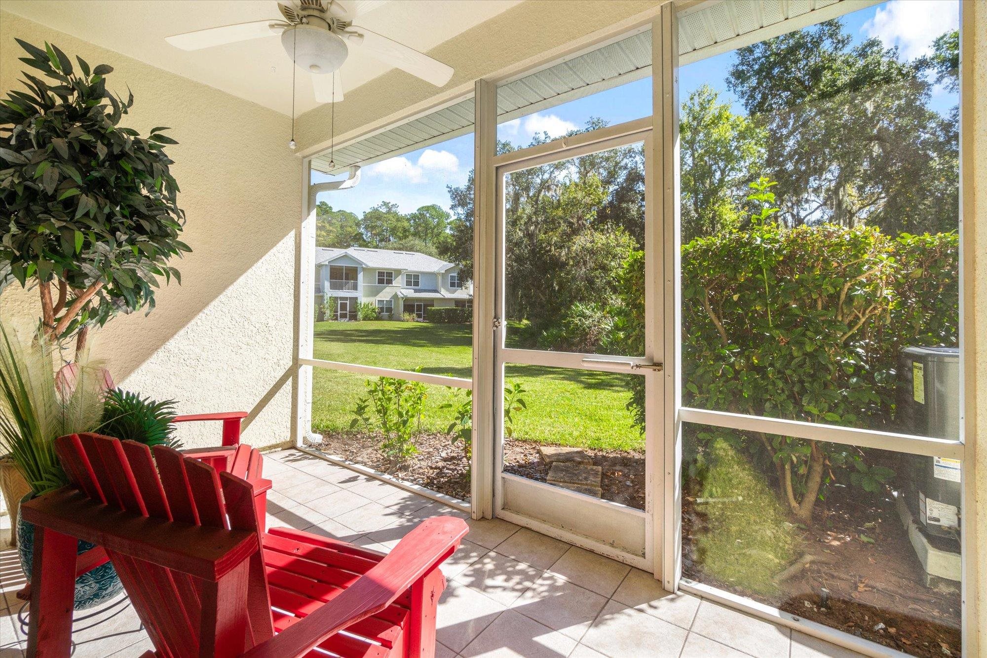 105 E Pine Hollow Trl Unit: 207