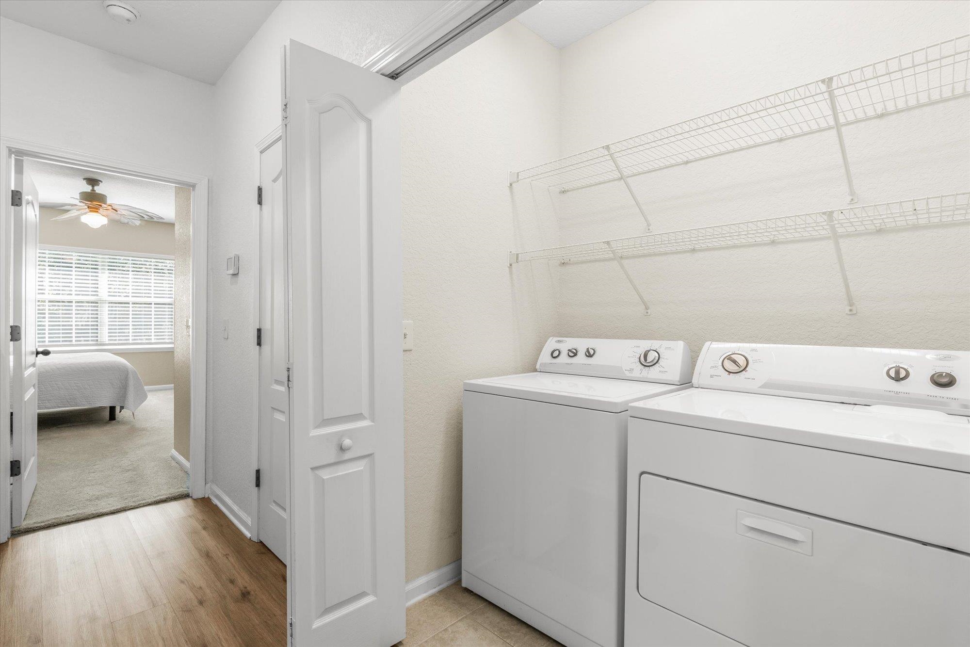 105 E Pine Hollow Trl Unit: 207