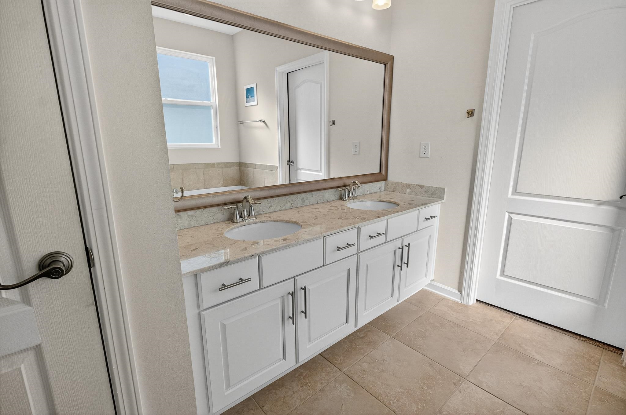 300 Ocean Cay Blvd