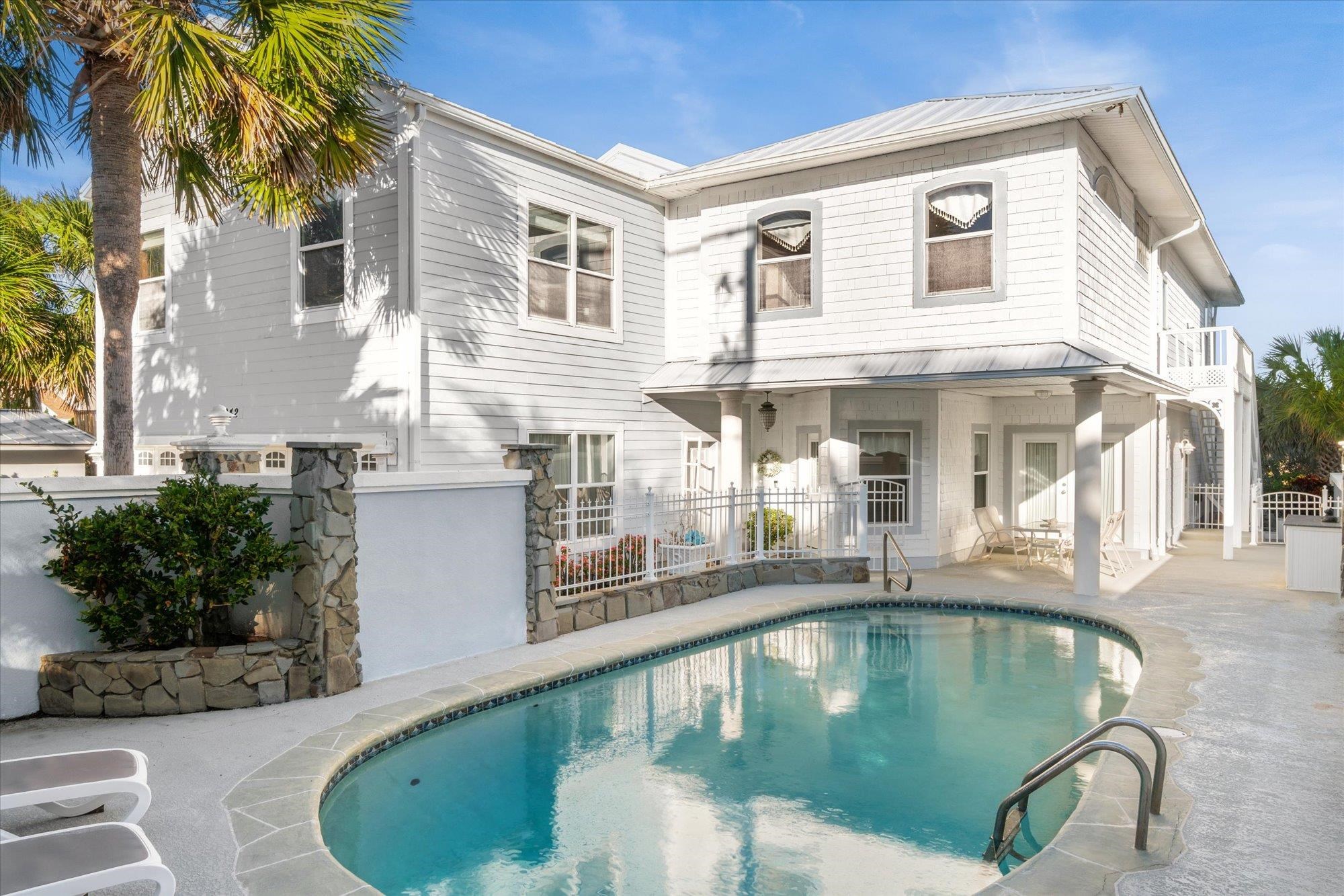 5042 Atlantic View