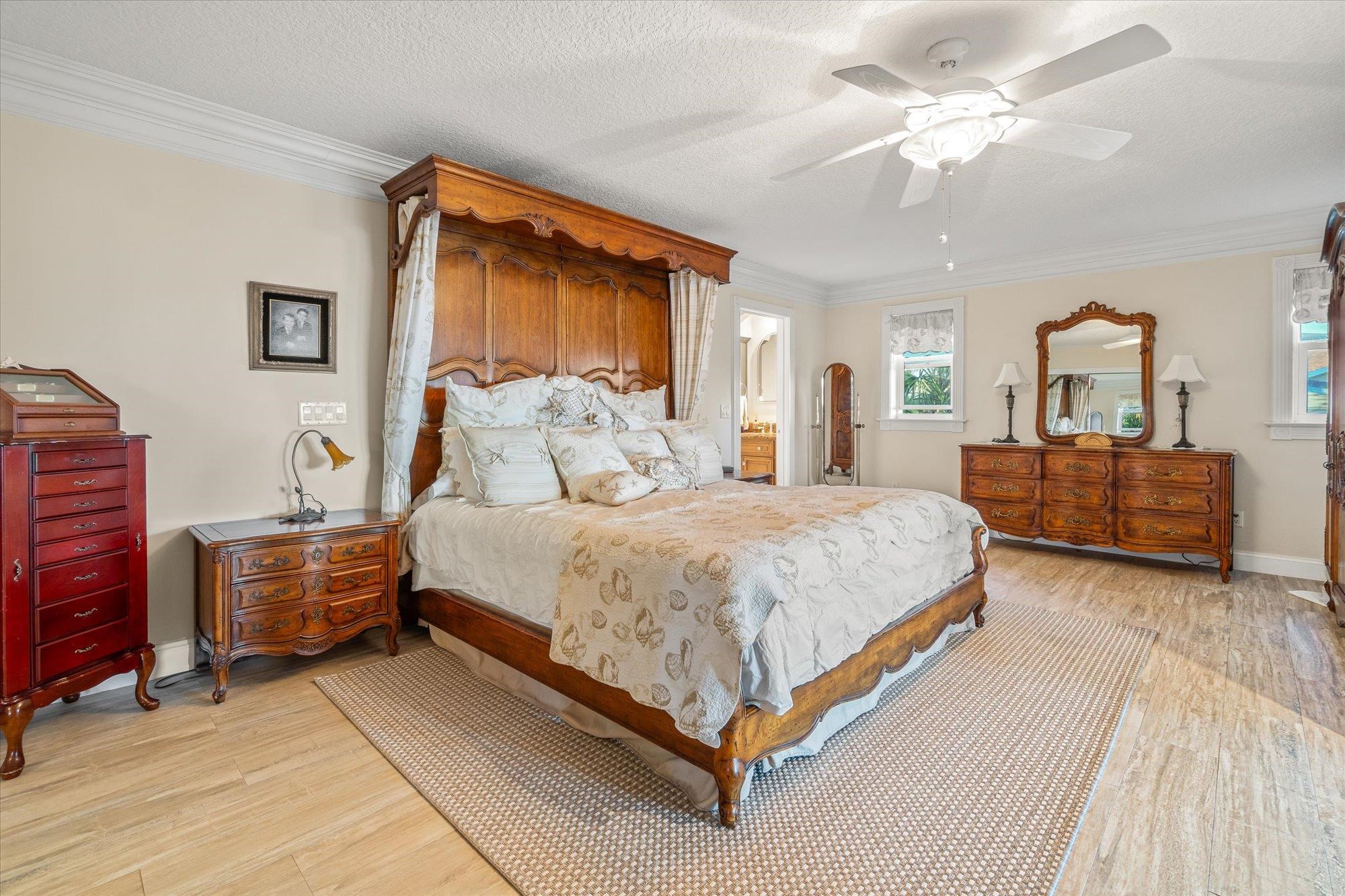 5042 Atlantic View