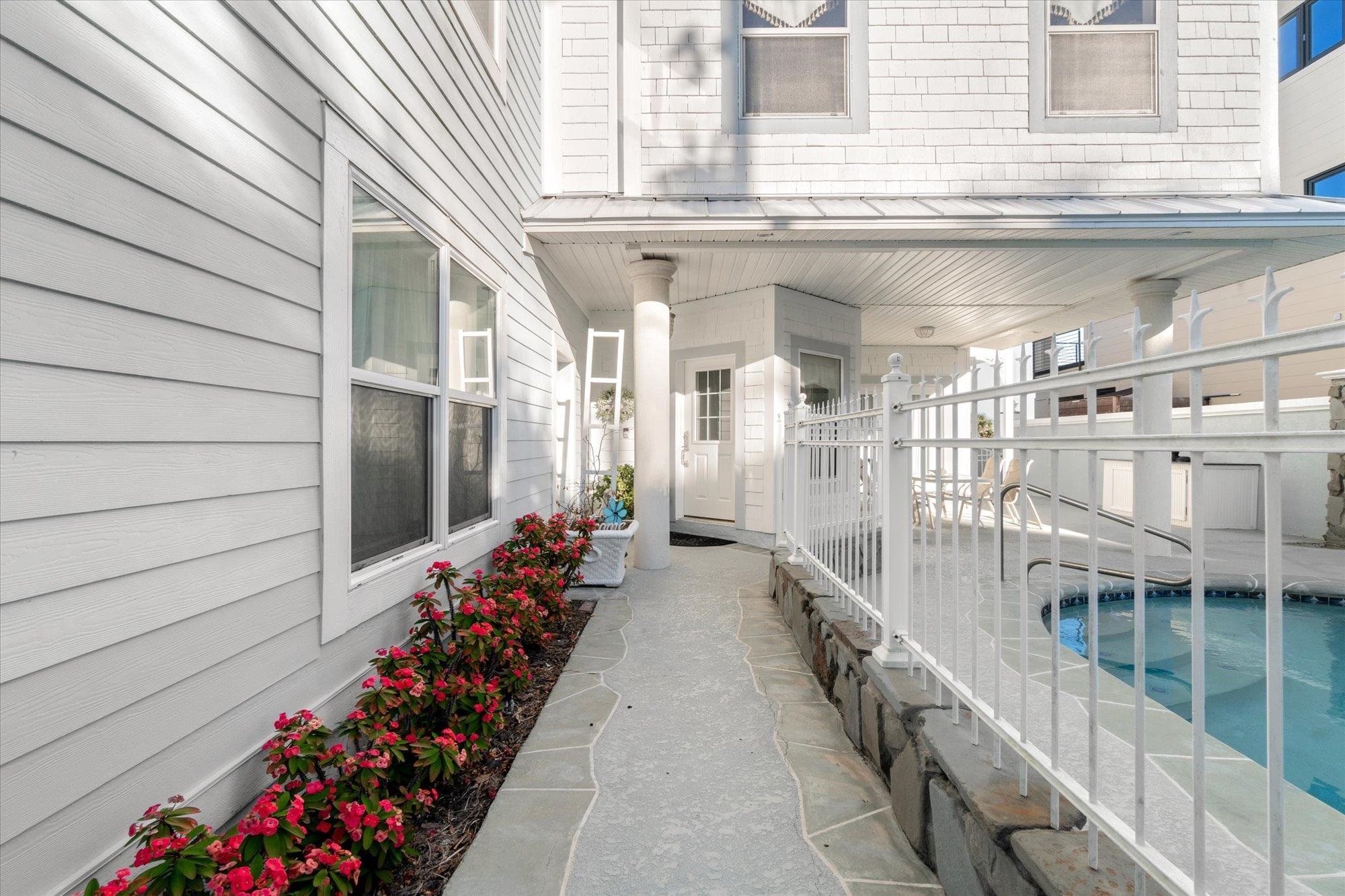 5042 Atlantic View