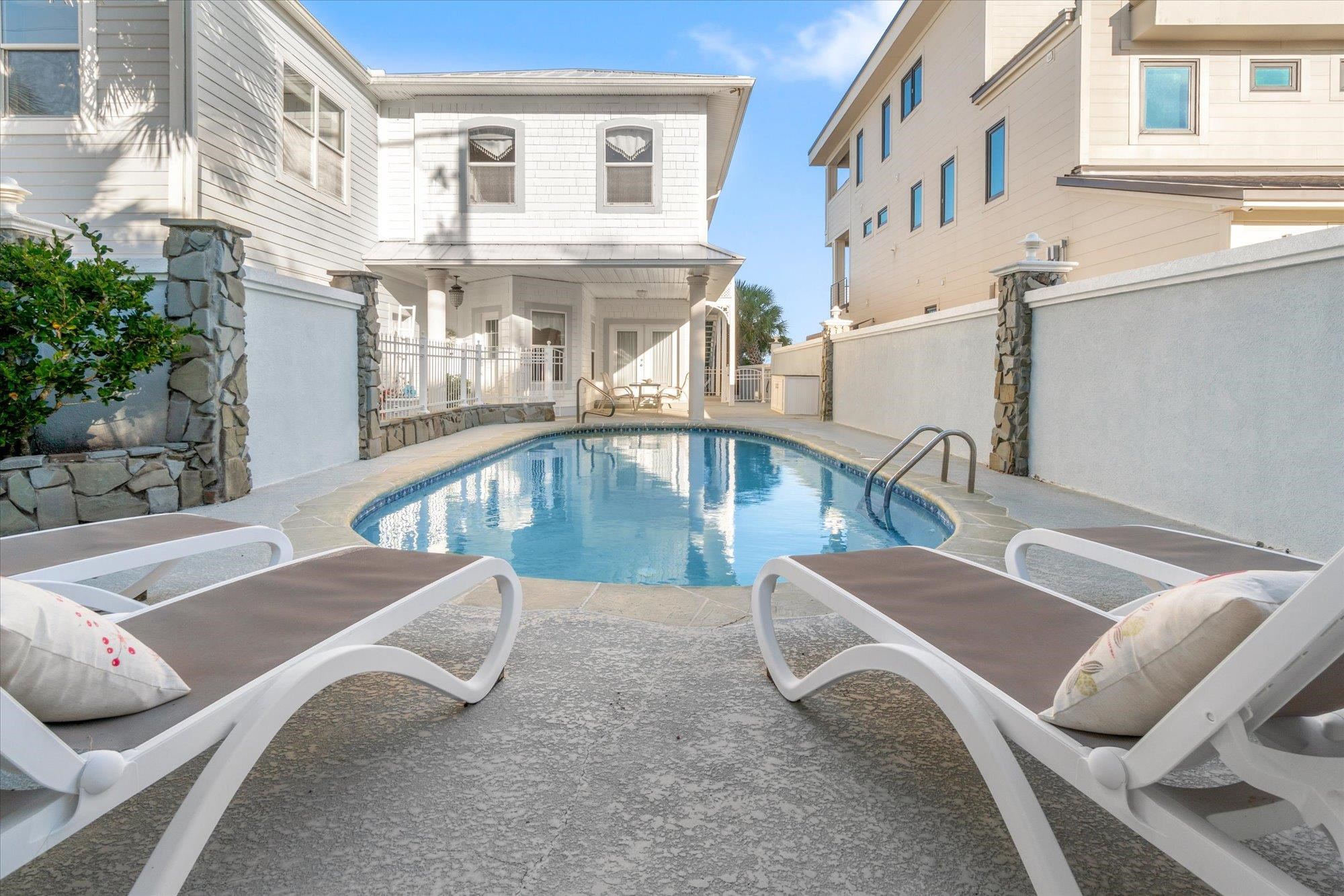 5042 Atlantic View