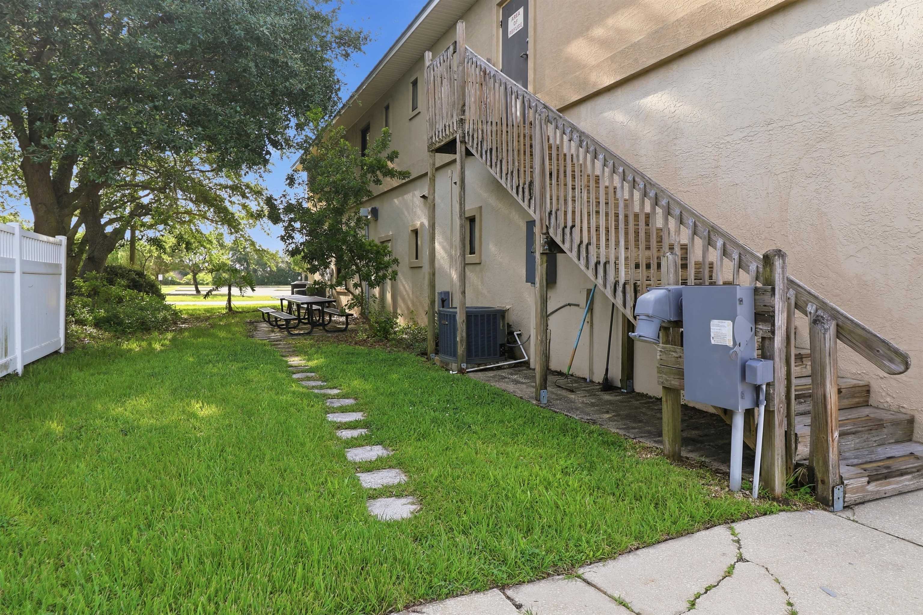 9 San Bartola Dr