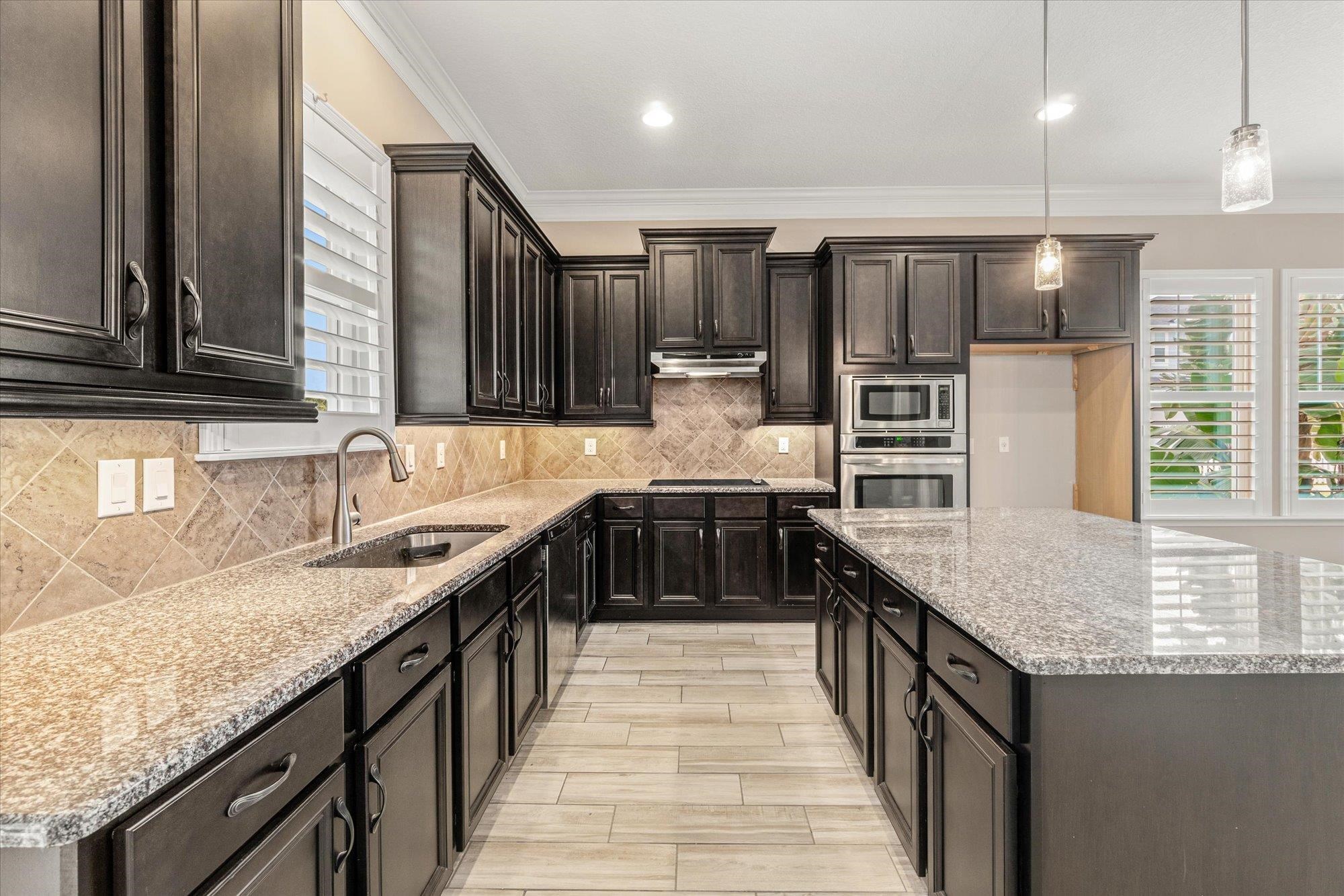 20 Sunrise Cir
