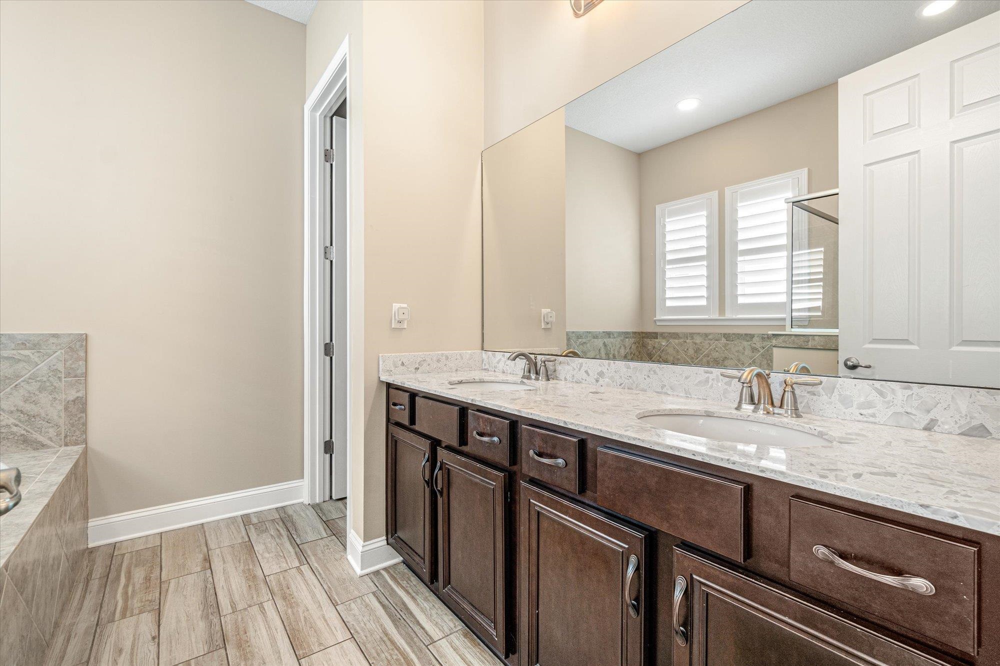 20 Sunrise Cir