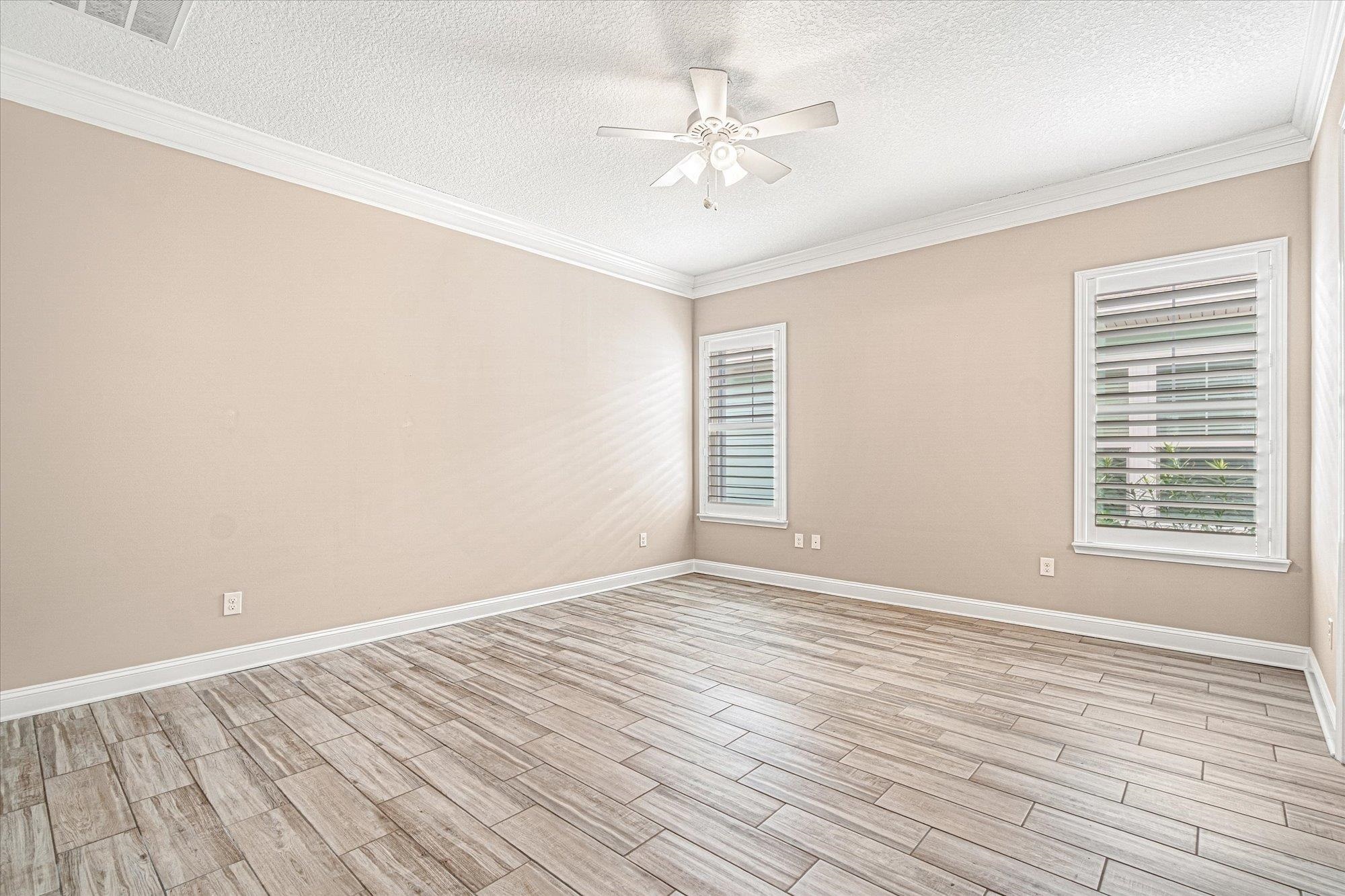 20 Sunrise Cir