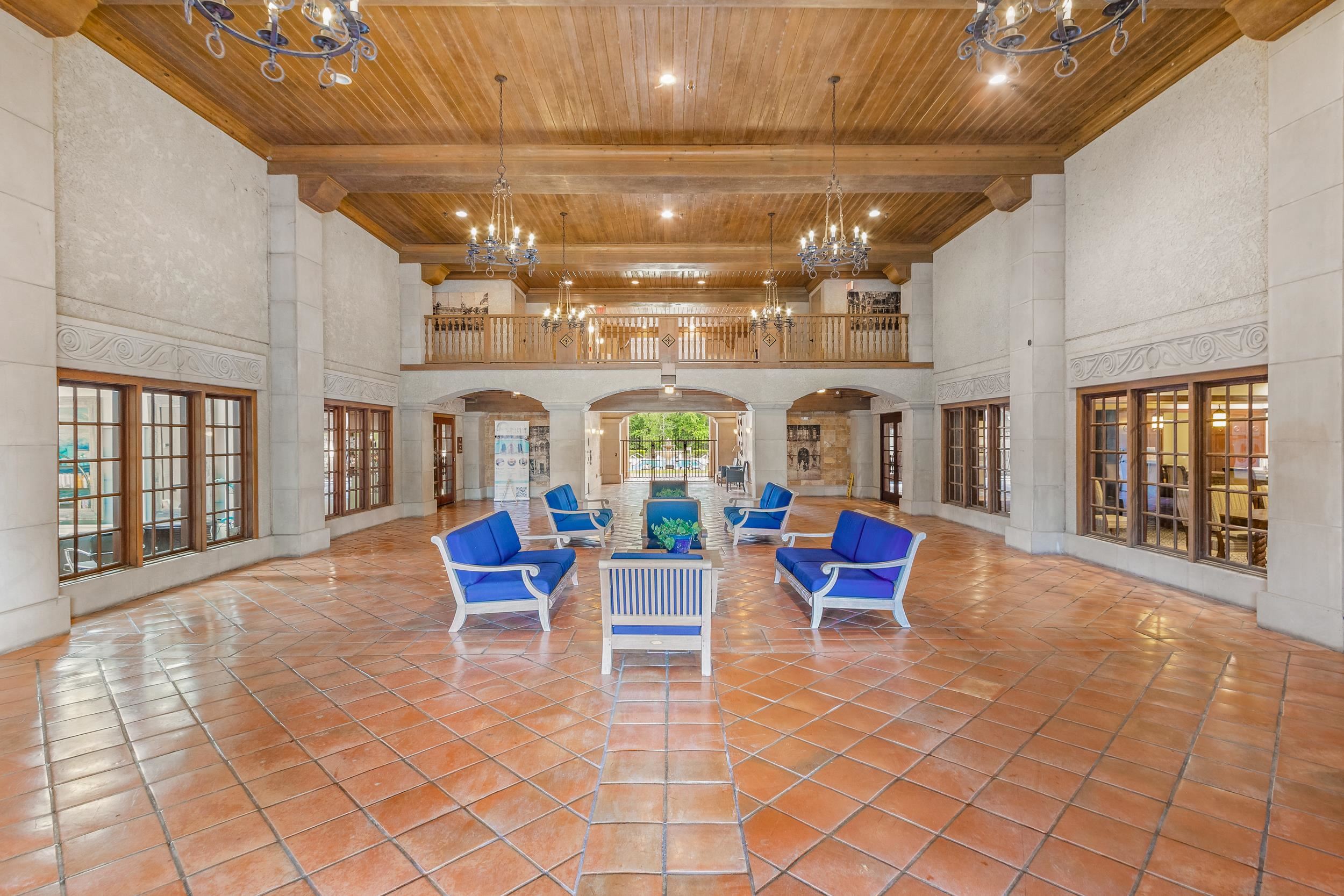 955 Registry Blvd Unit: 2