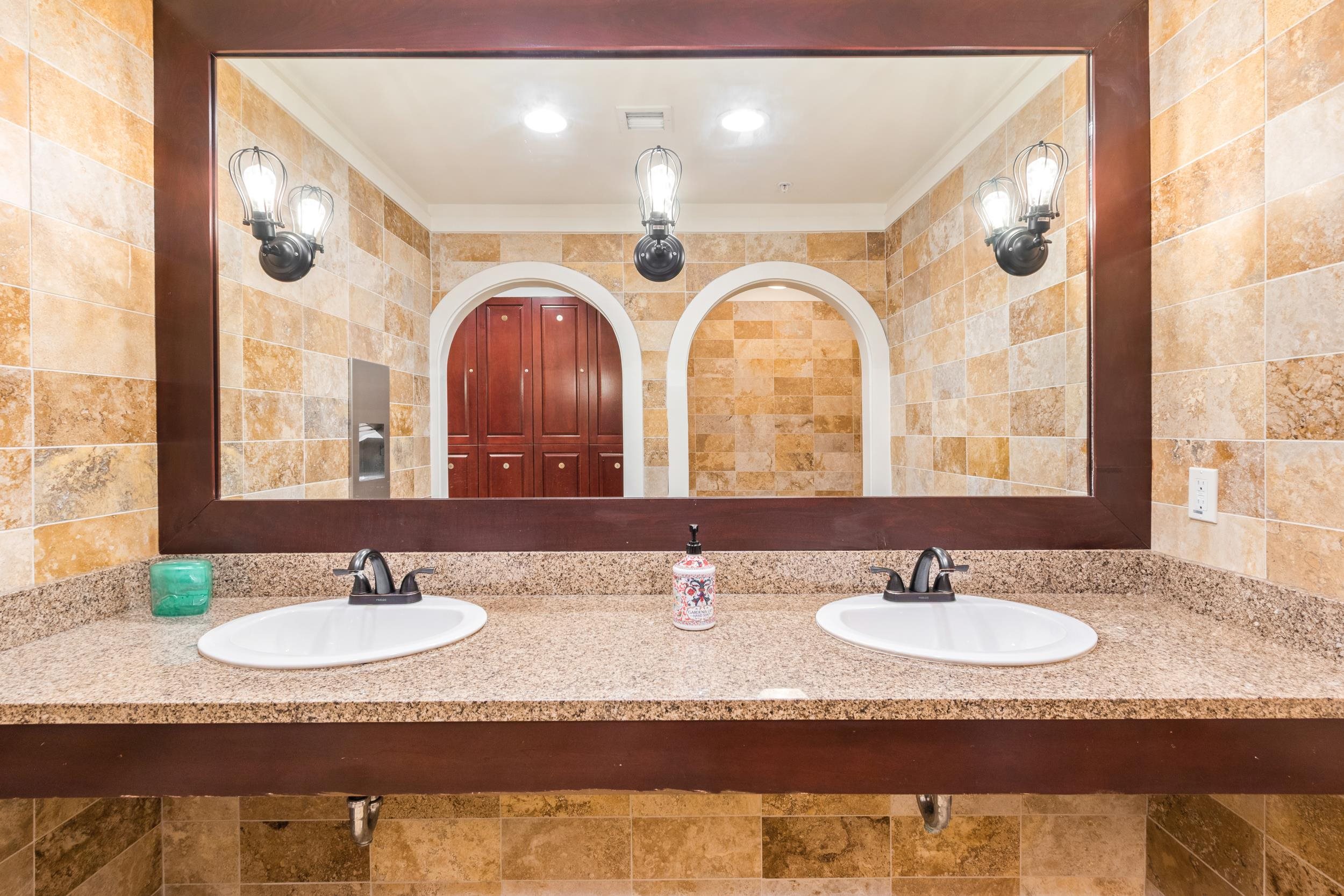 955 Registry Blvd Unit: 2