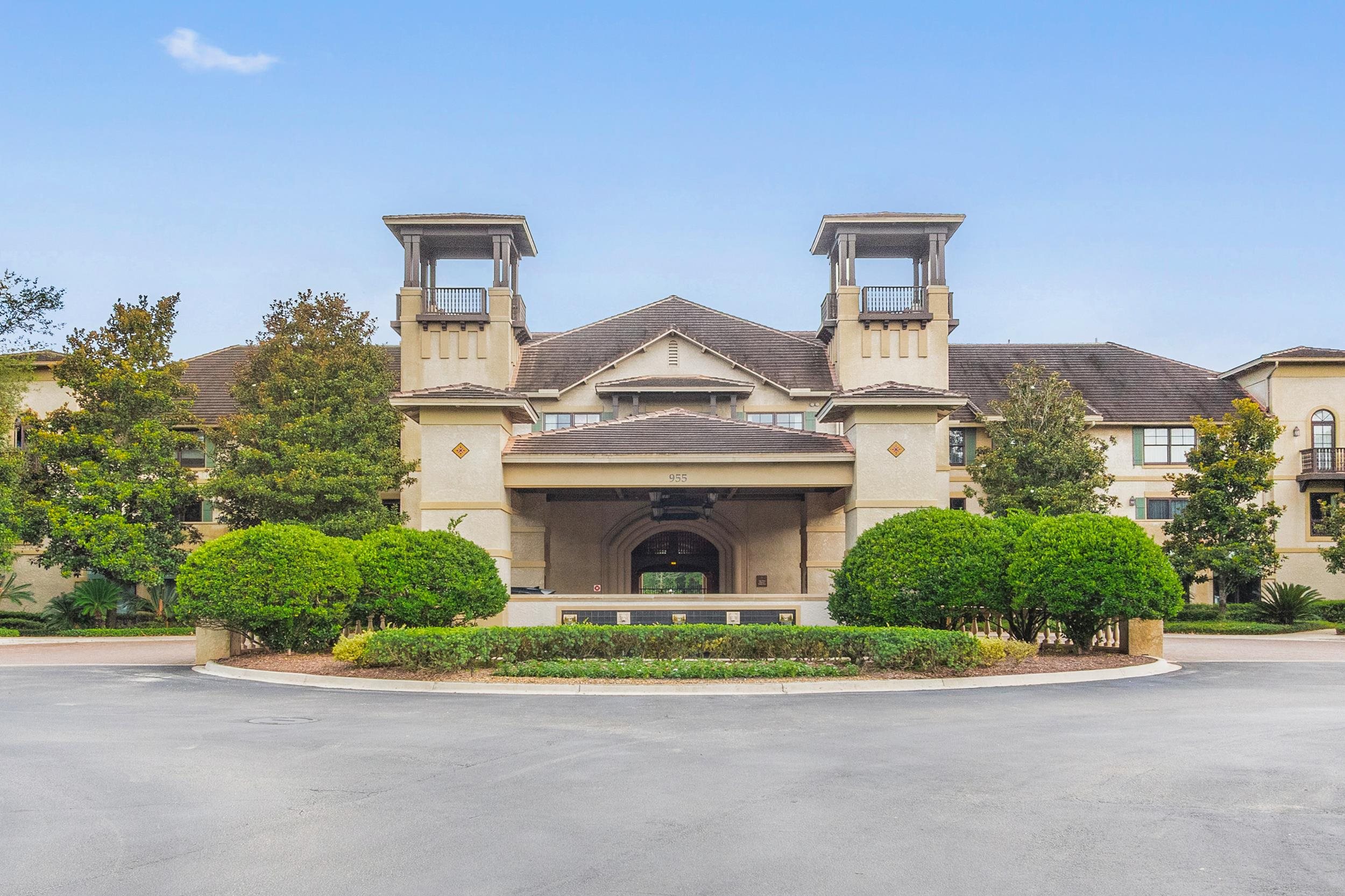 955 Registry Blvd Unit: 2