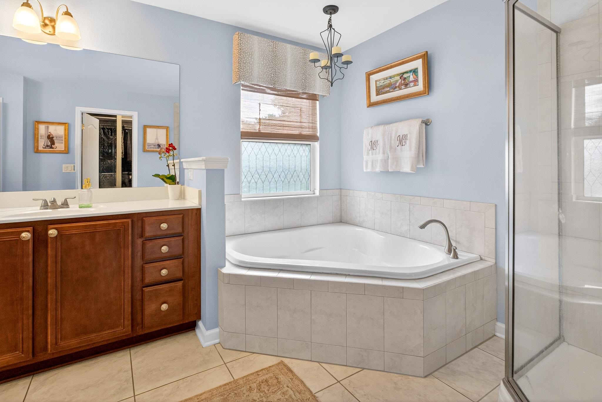 712 Wooded Hamlet Ct