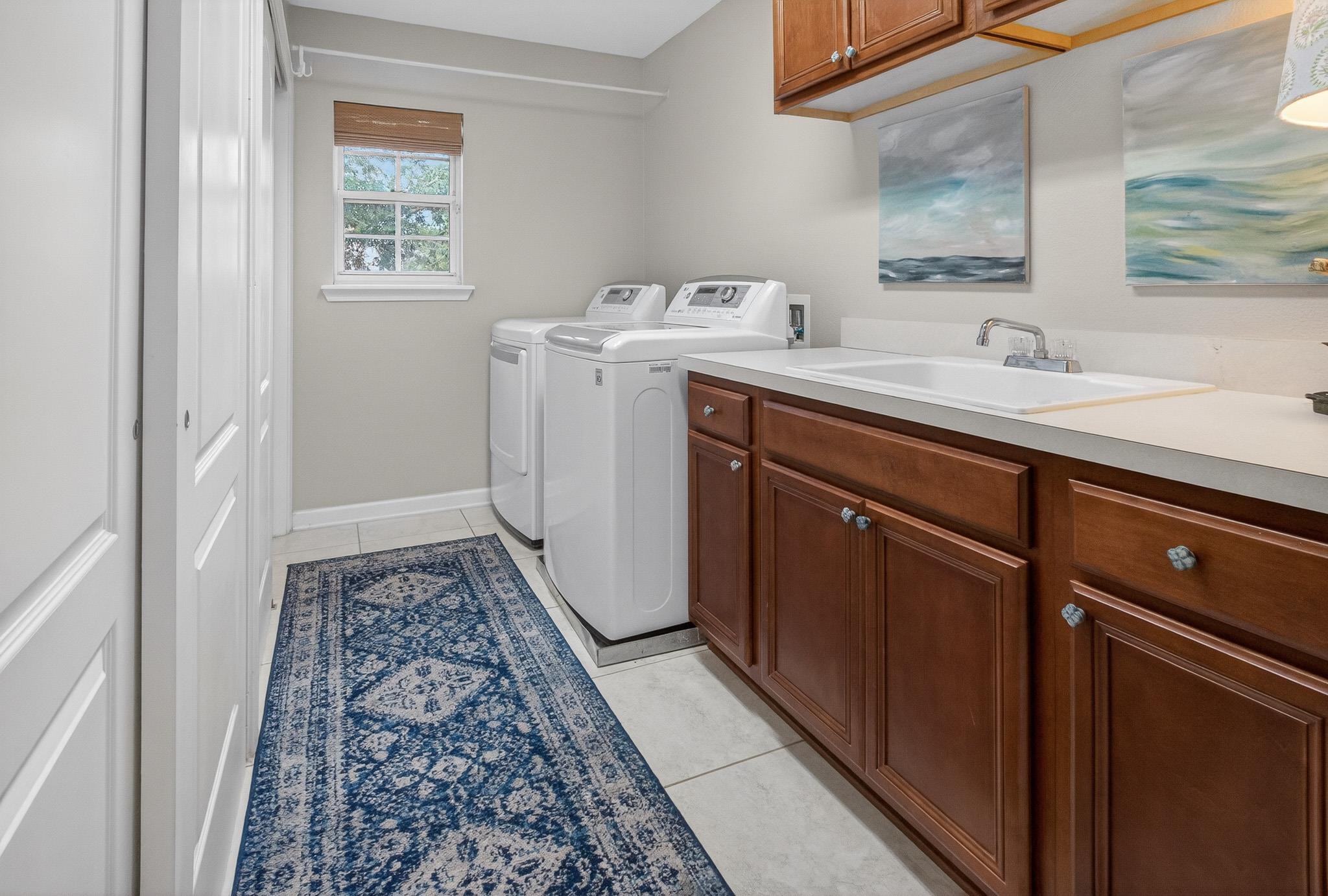 712 Wooded Hamlet Ct