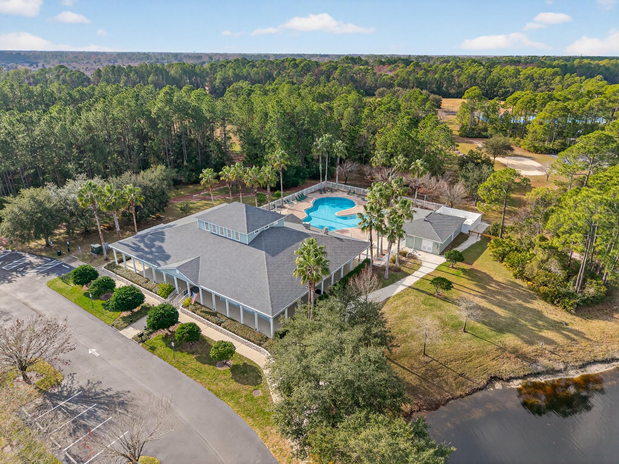 712 Wooded Hamlet Ct
