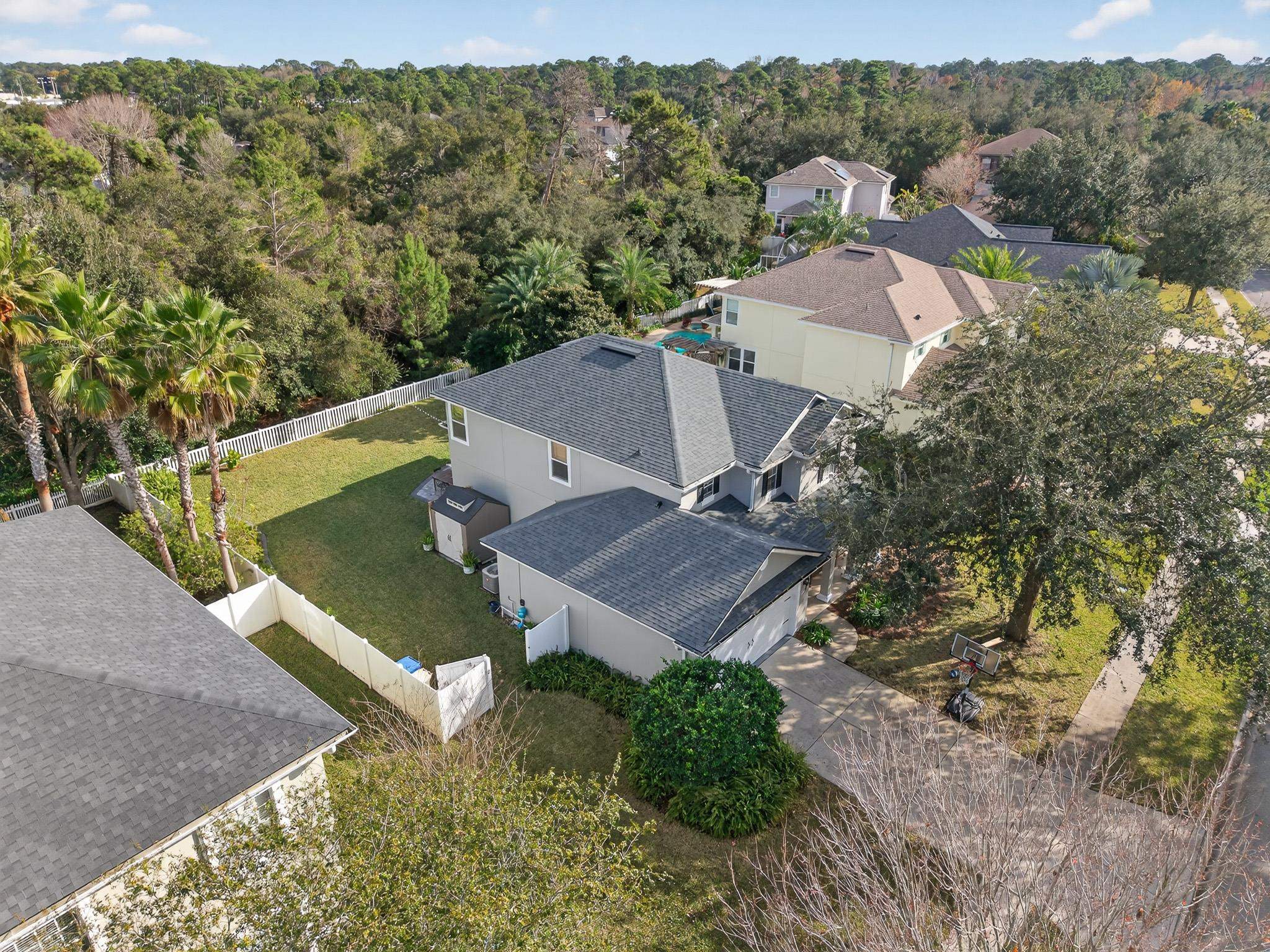 712 Wooded Hamlet Ct