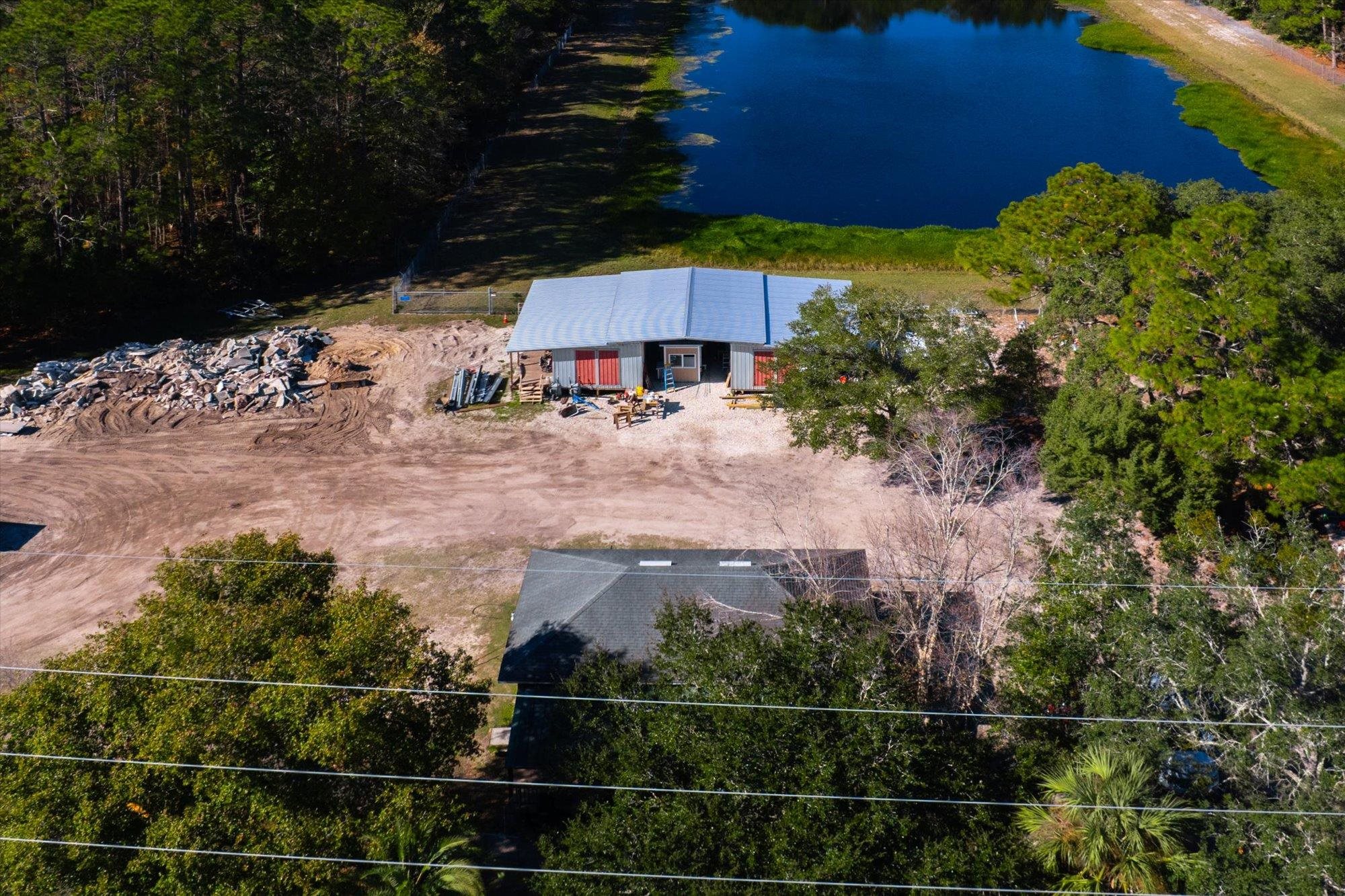 1401 State Road 207
