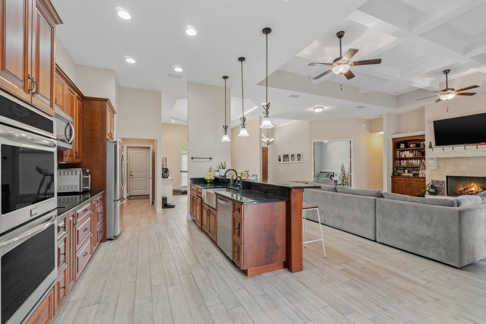1401 State Road 207