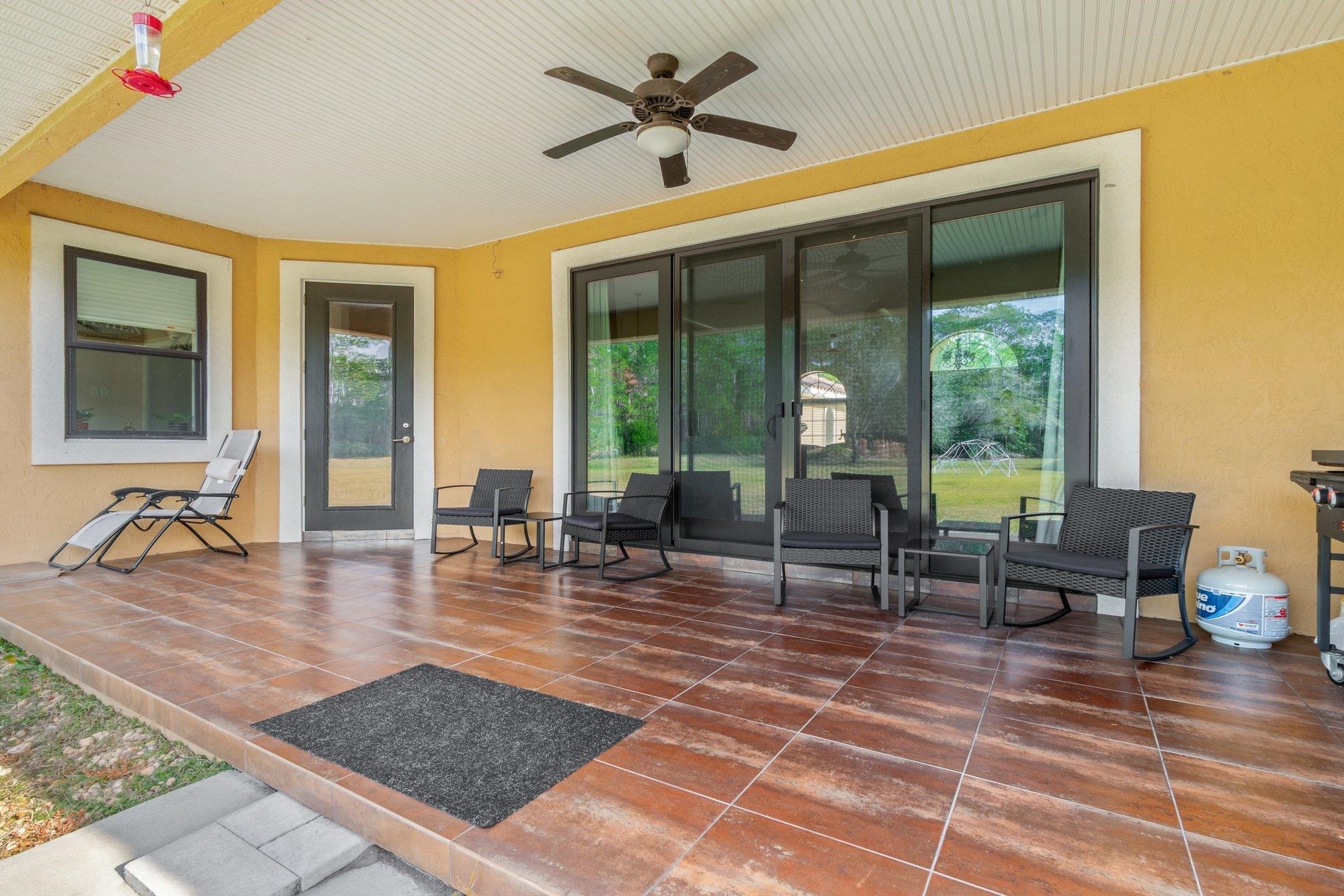 1401 State Road 207