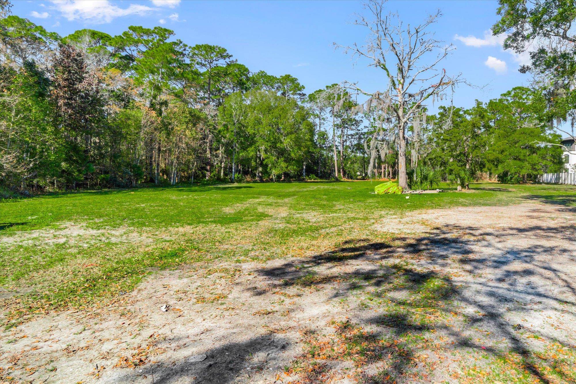 1401 State Road 207